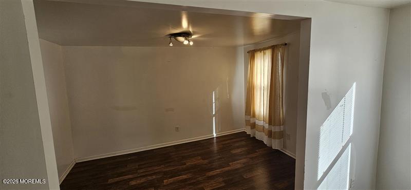 402 W Green Street Image 4