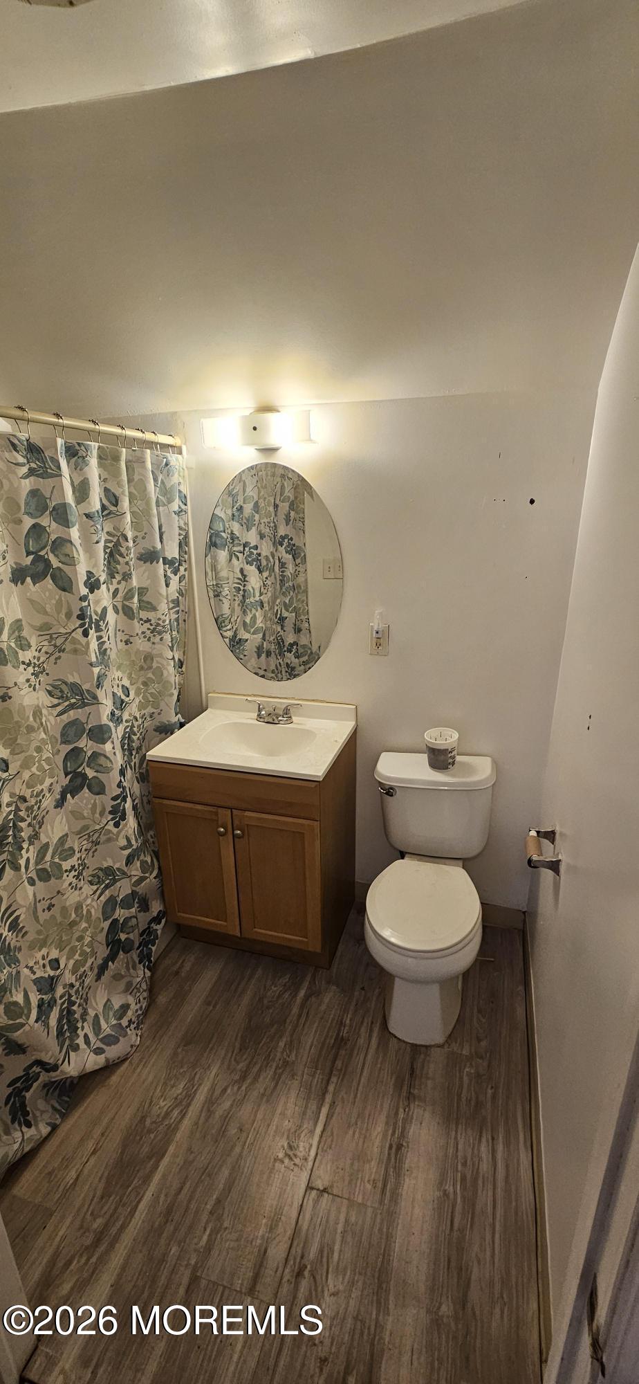 402 W Green Street Image 5