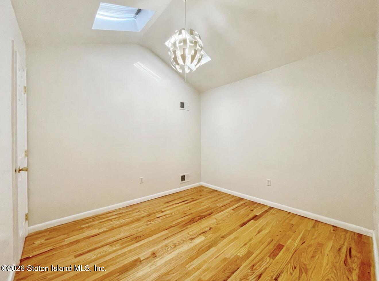 372 Maryland Avenue, Staten Island, NY, 10305 image 12