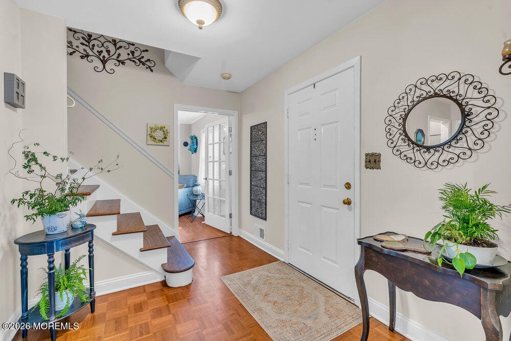 111 Harding Road Image 4