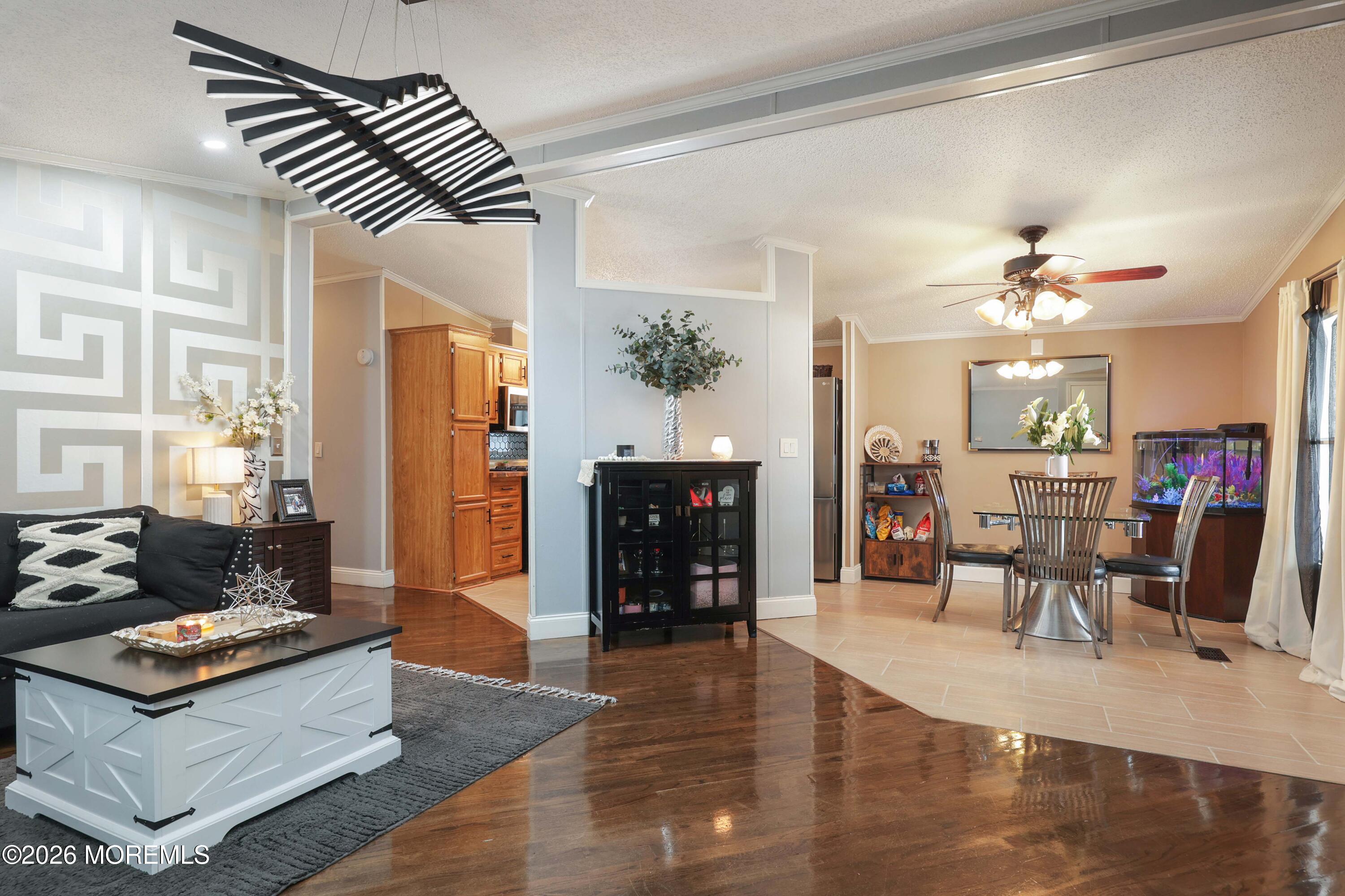 107 West Avenue Image 3