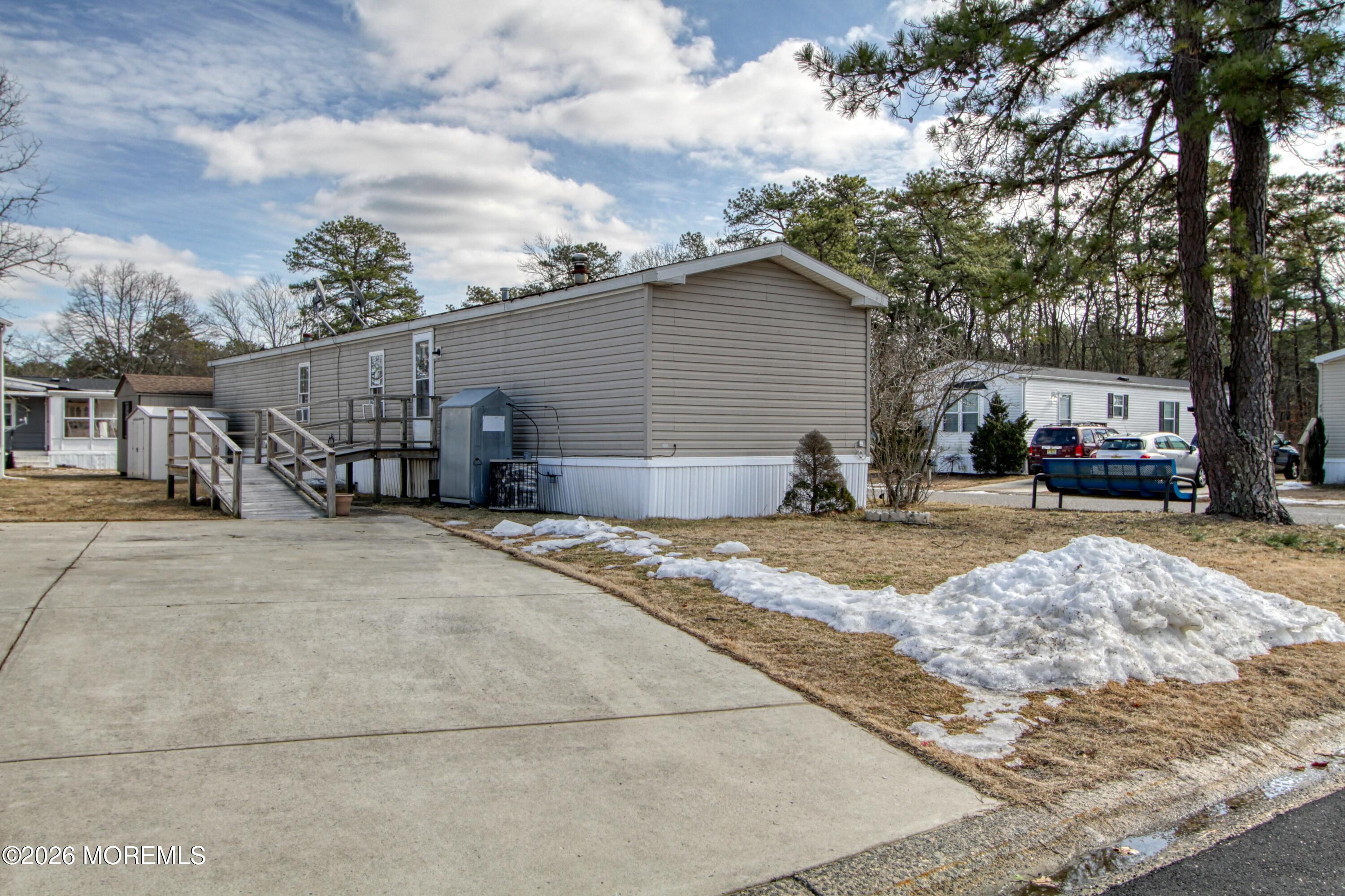 42 Woodchuck Parkway, Whiting, NJ, 08759 image 15