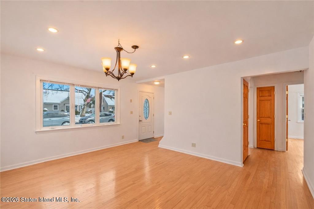 96 Sterling Avenue Image 3