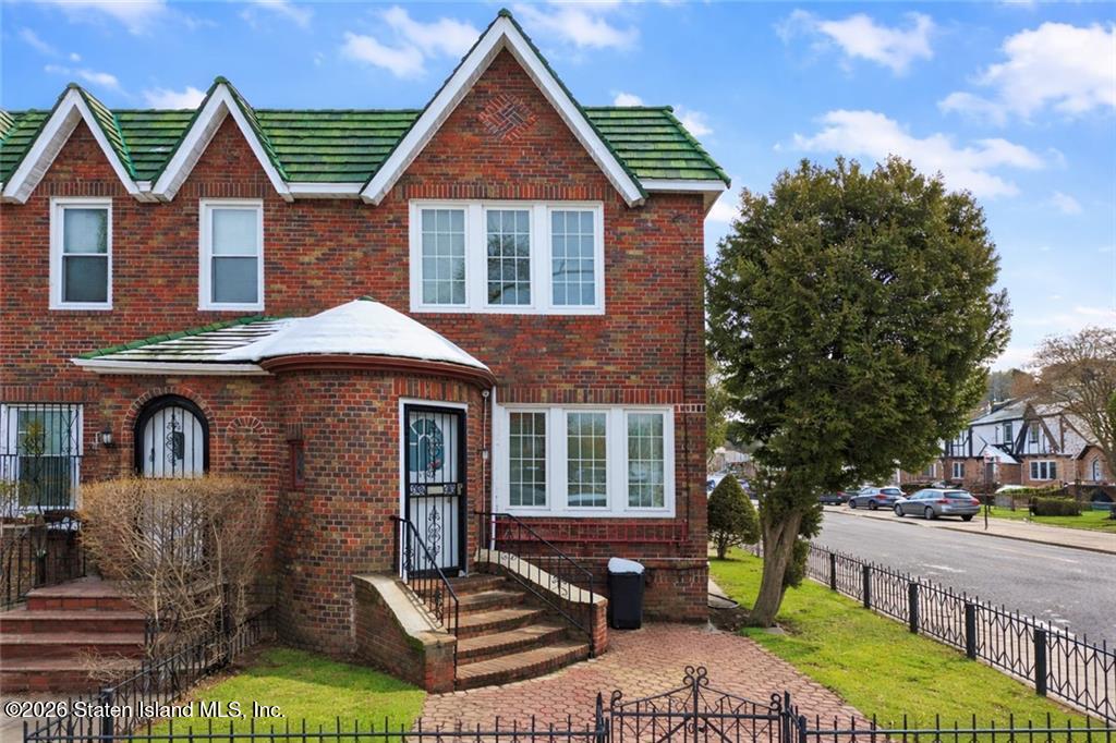 4702 Avenue I Image 2