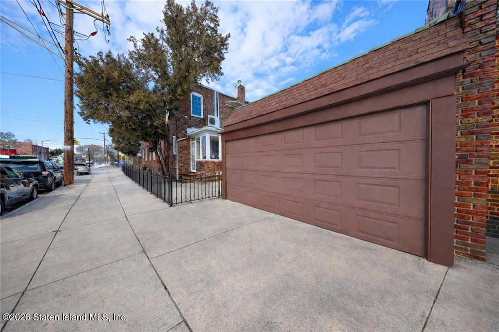 4702 Avenue I Image 4