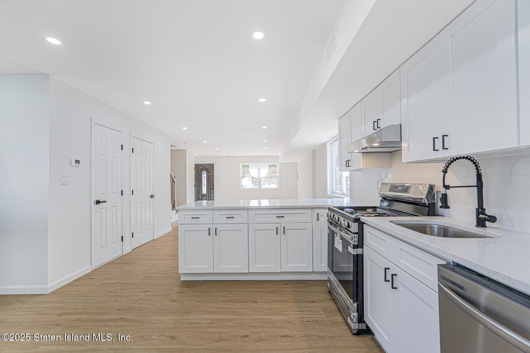 312 Grandview Avenue, Staten Island, NY, 10303 image 12