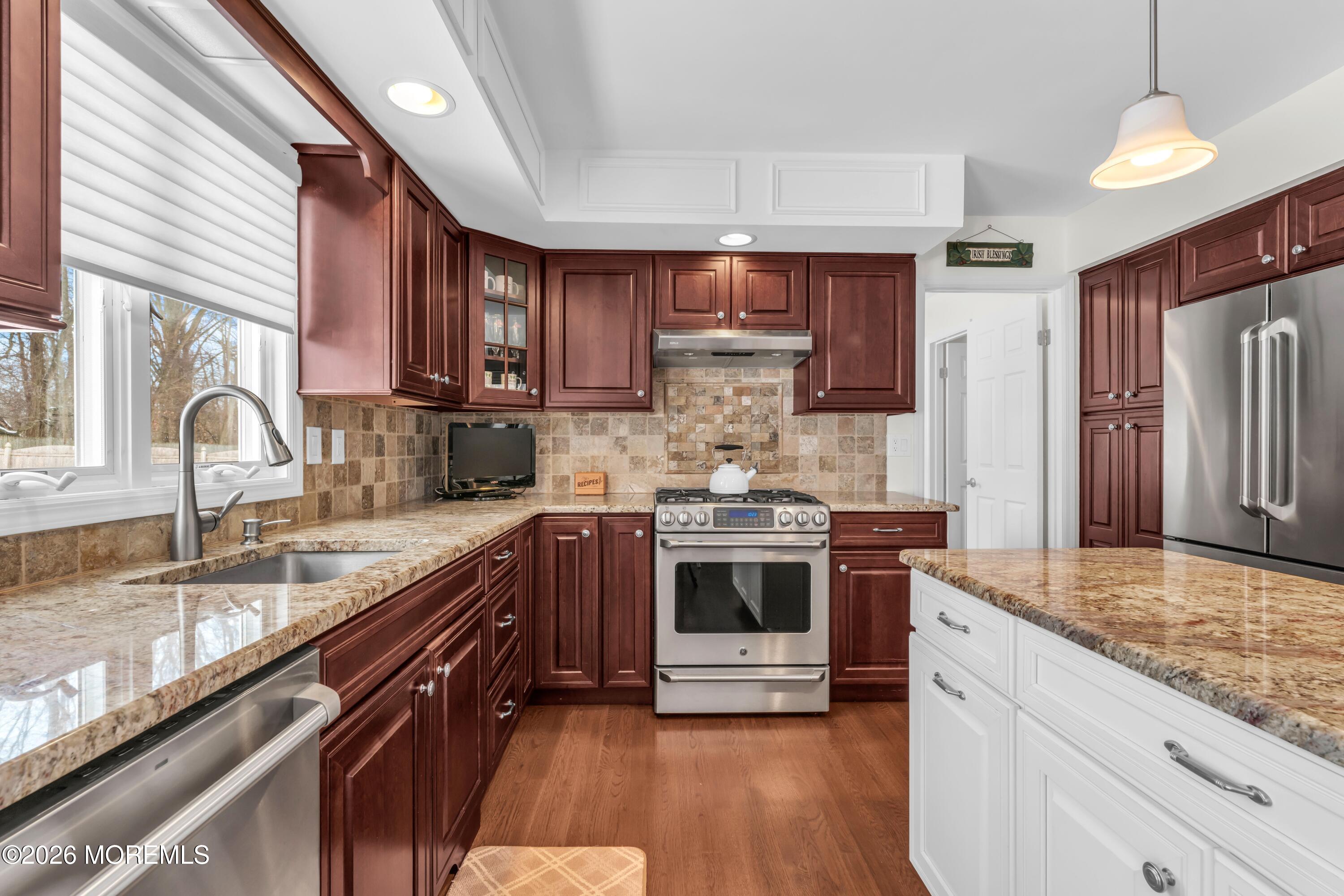 9 Johnny Court, Red Bank, NJ, 07701 image 18