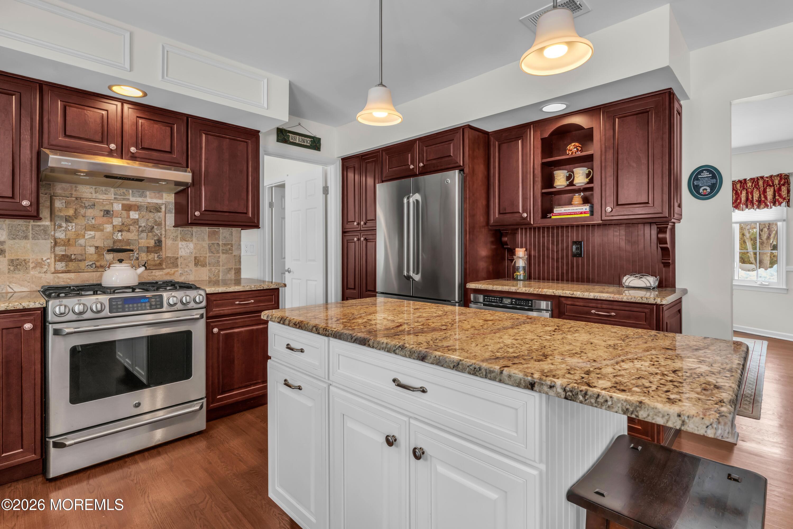 9 Johnny Court, Red Bank, NJ, 07701 image 19