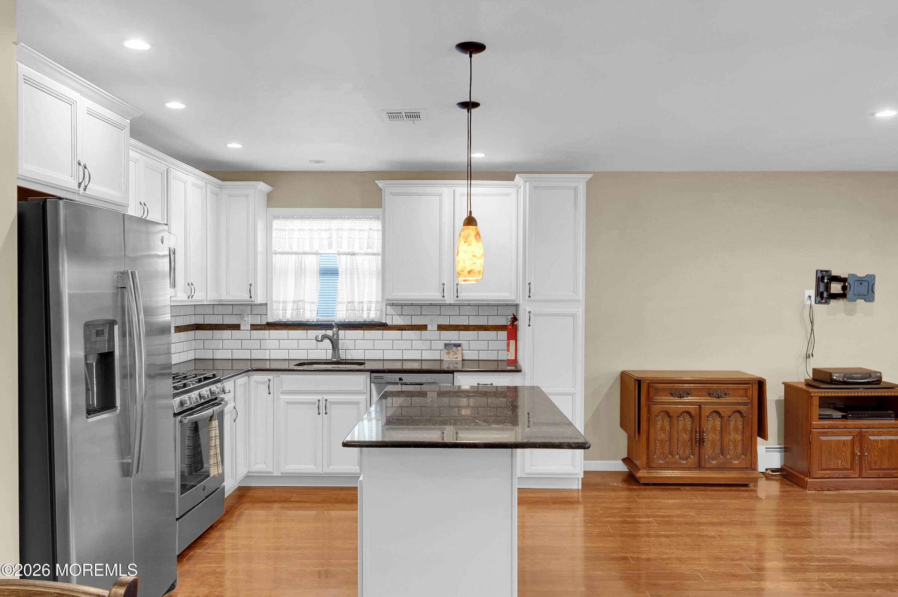 8 Gorginio Drive Image 4