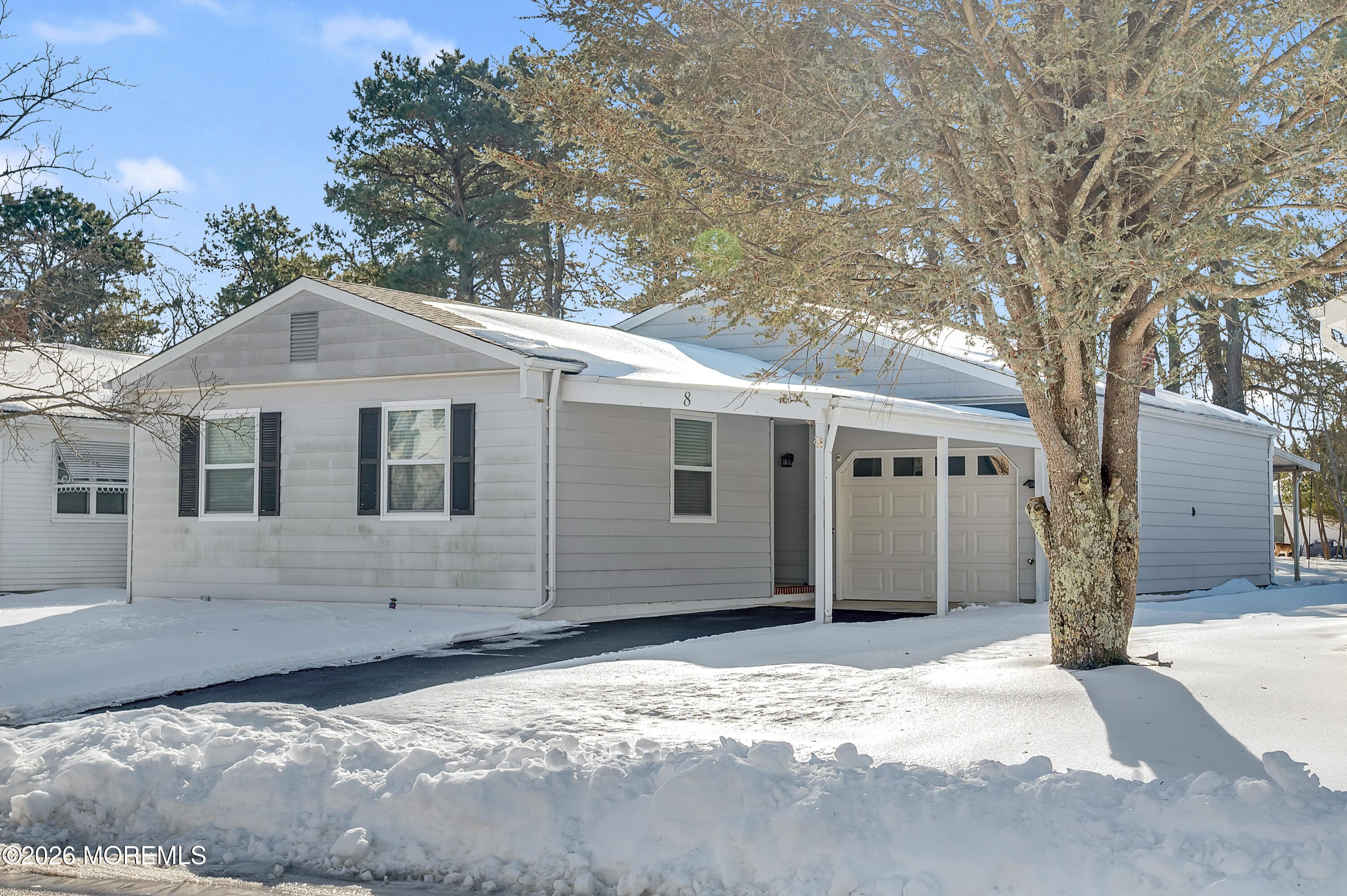 8 Gorginio Drive, Toms River, NJ, 08757