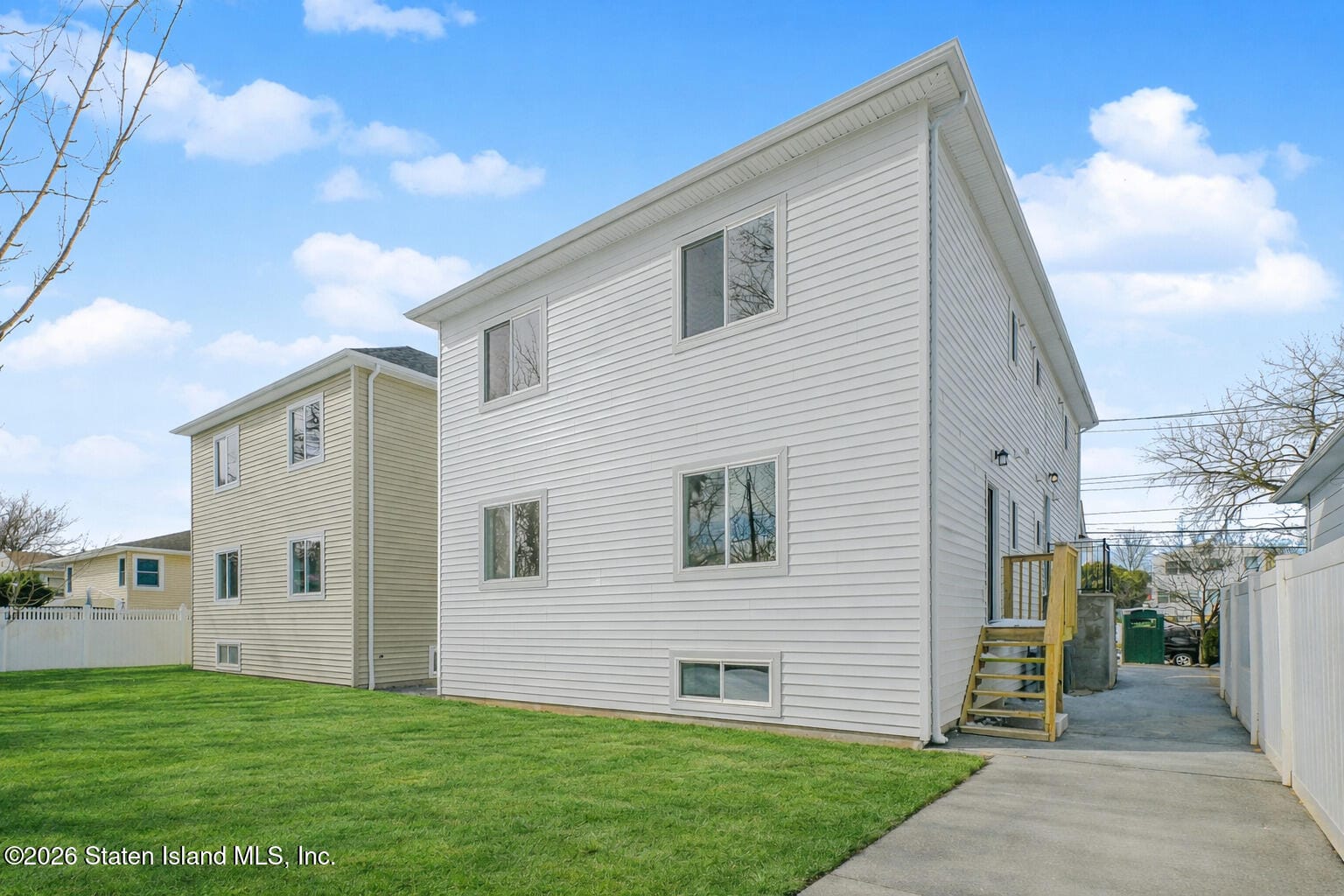 178 N Railroad Street Image 4