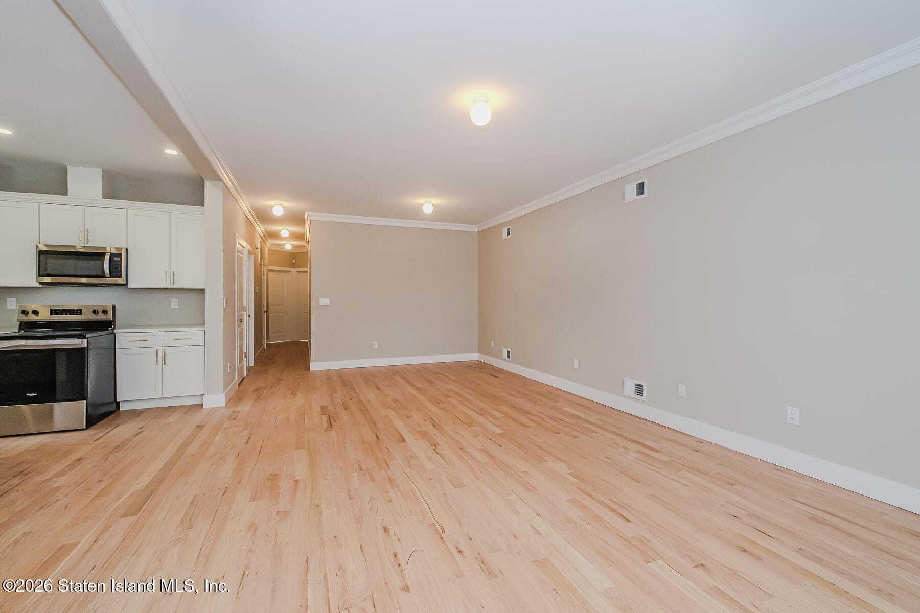 178 N Railroad Street, Staten Island, NY, 10312 image 9