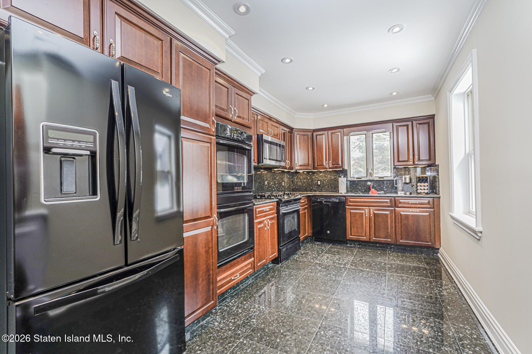 45 College Avenue Image 4