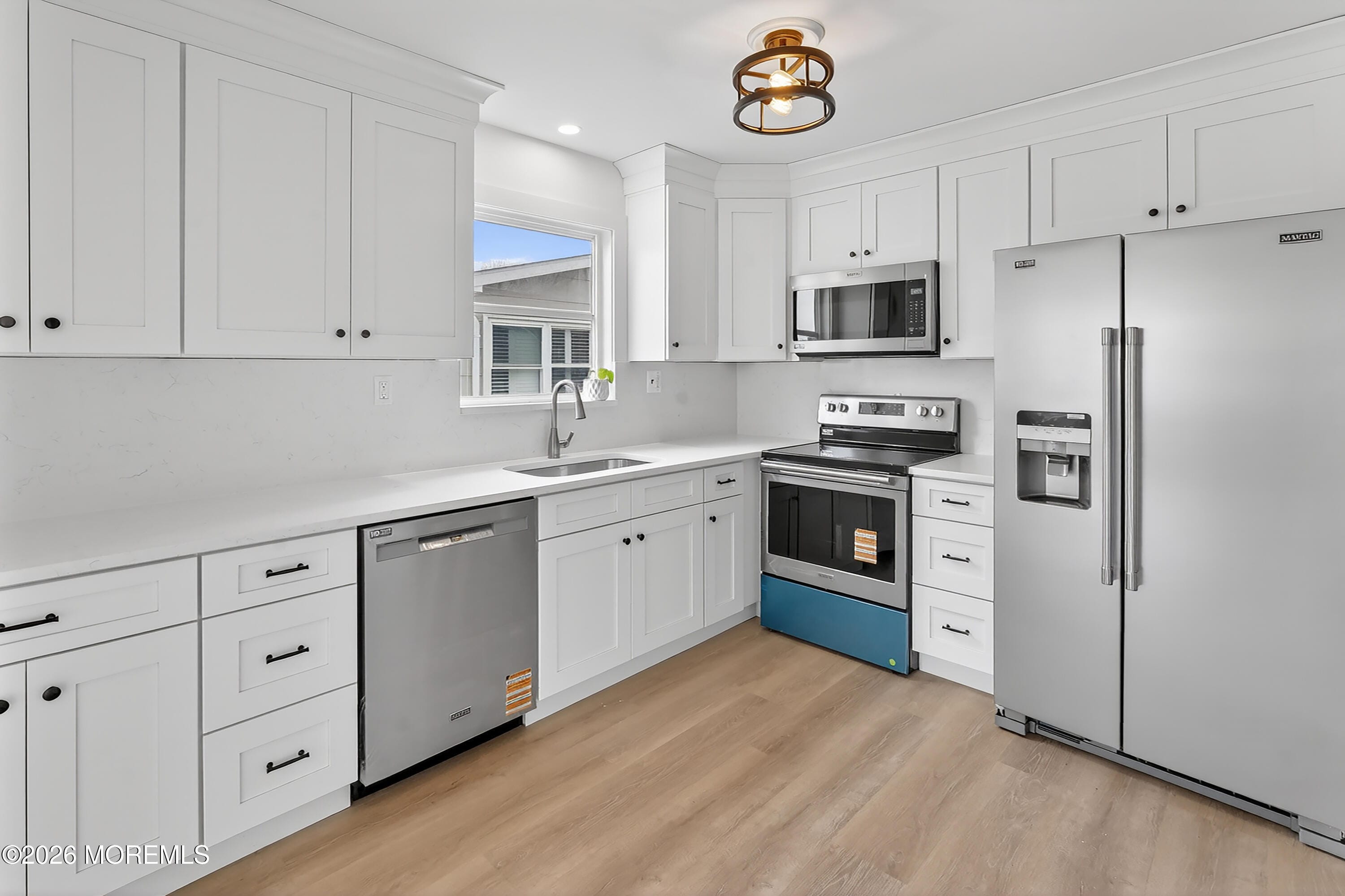 6 Hardy Court Image 4