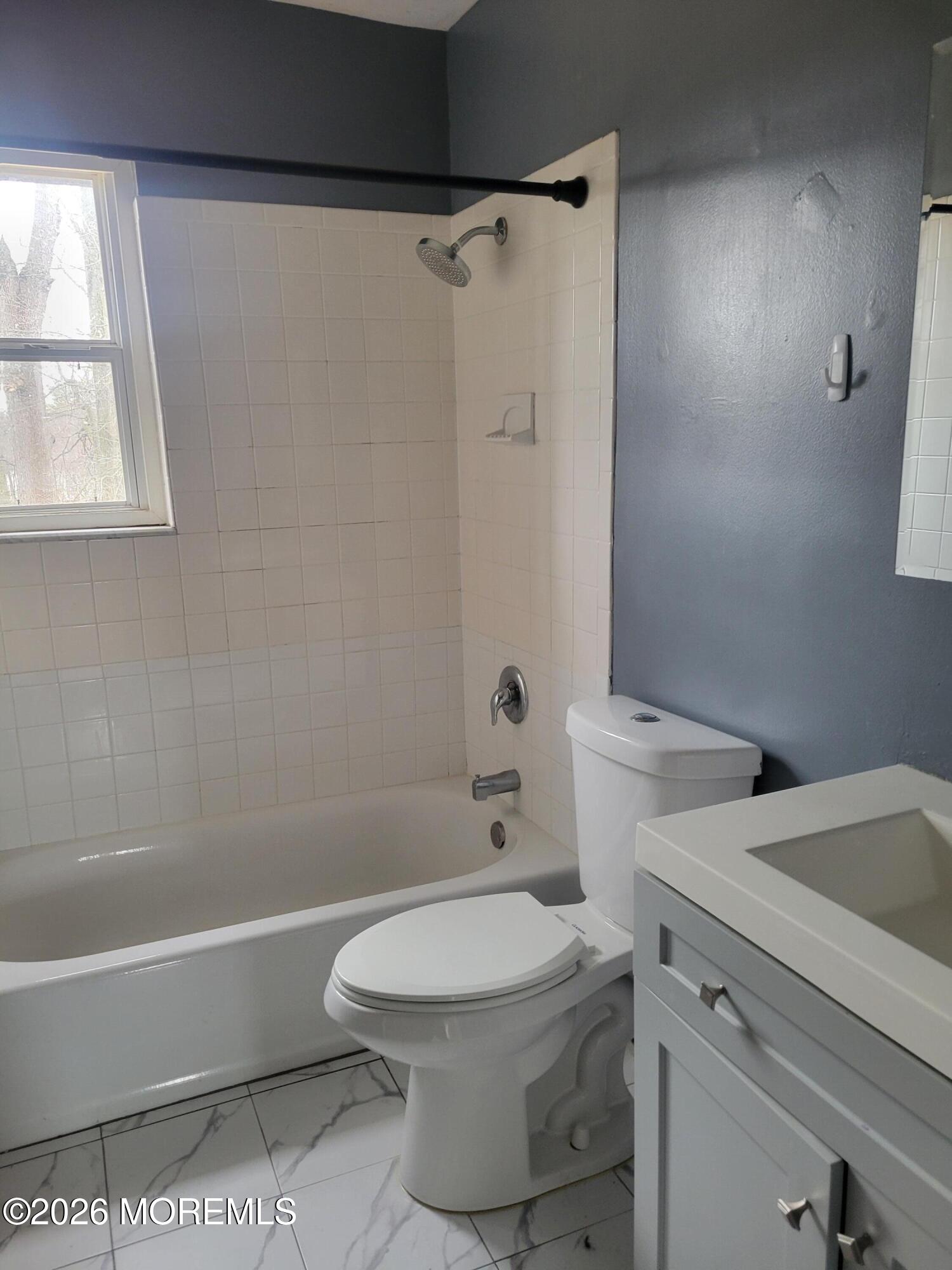 289 Main Street 10F Image 5