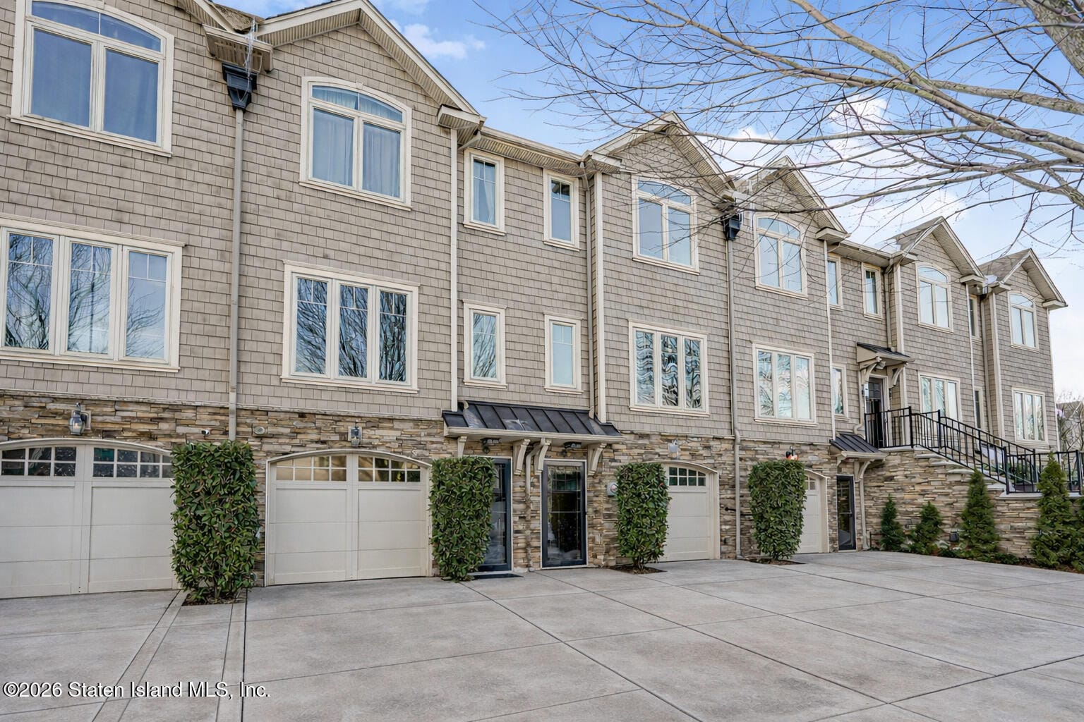 182 Roman Avenue Image 2