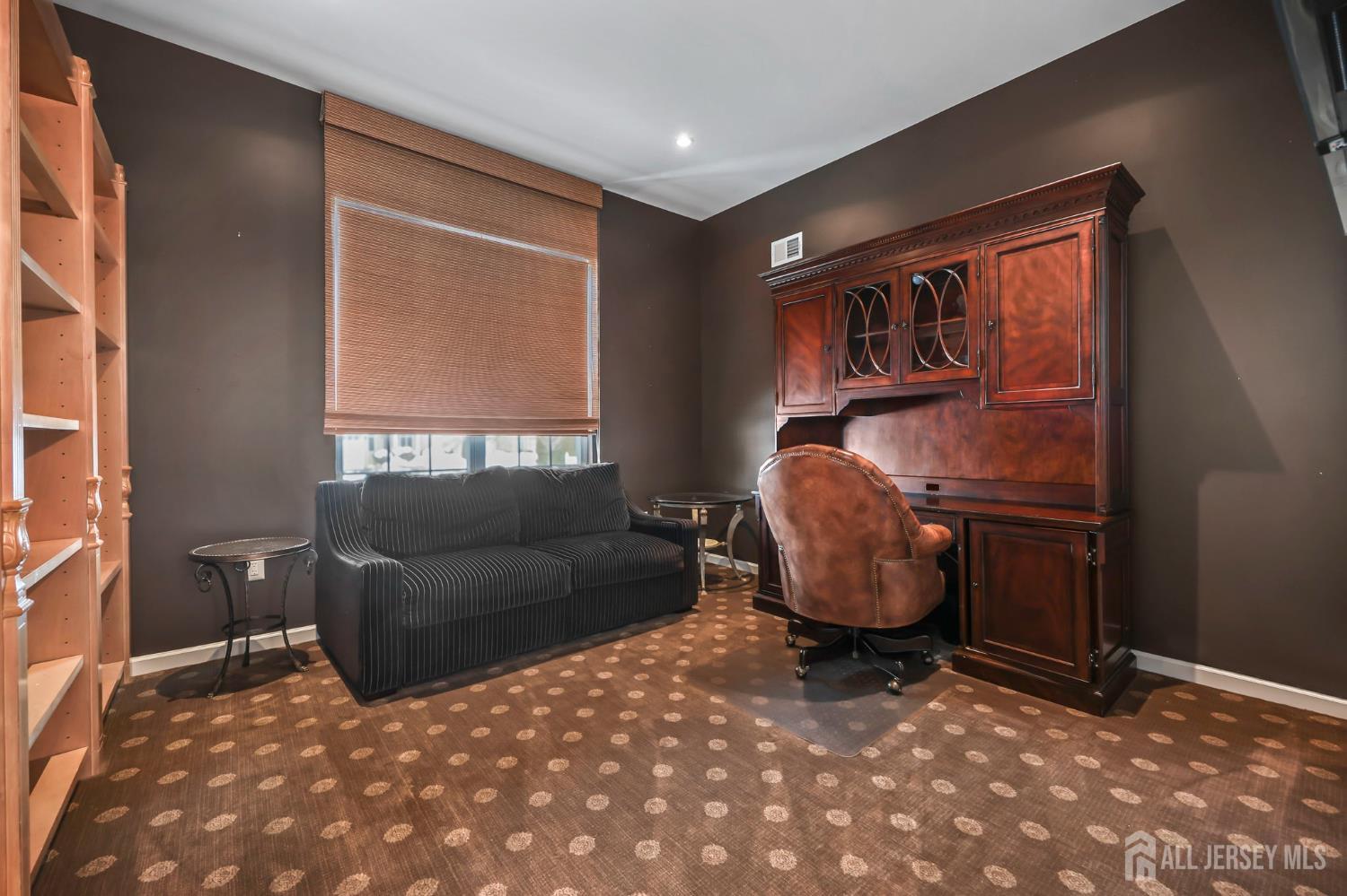 23 Troon Court Image 4