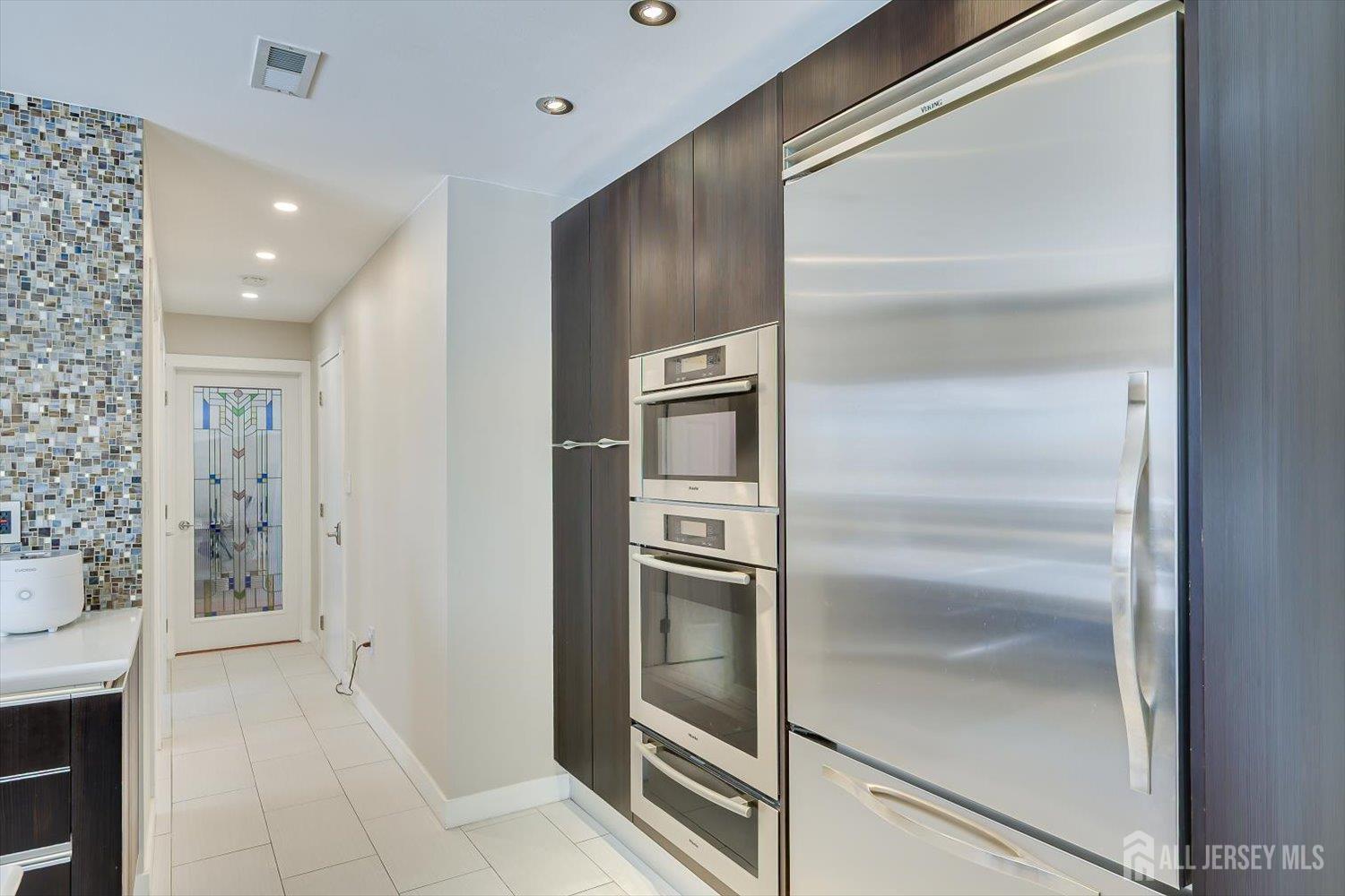 37 Jernee Drive, East Brunswick, NJ, 08816 image 34