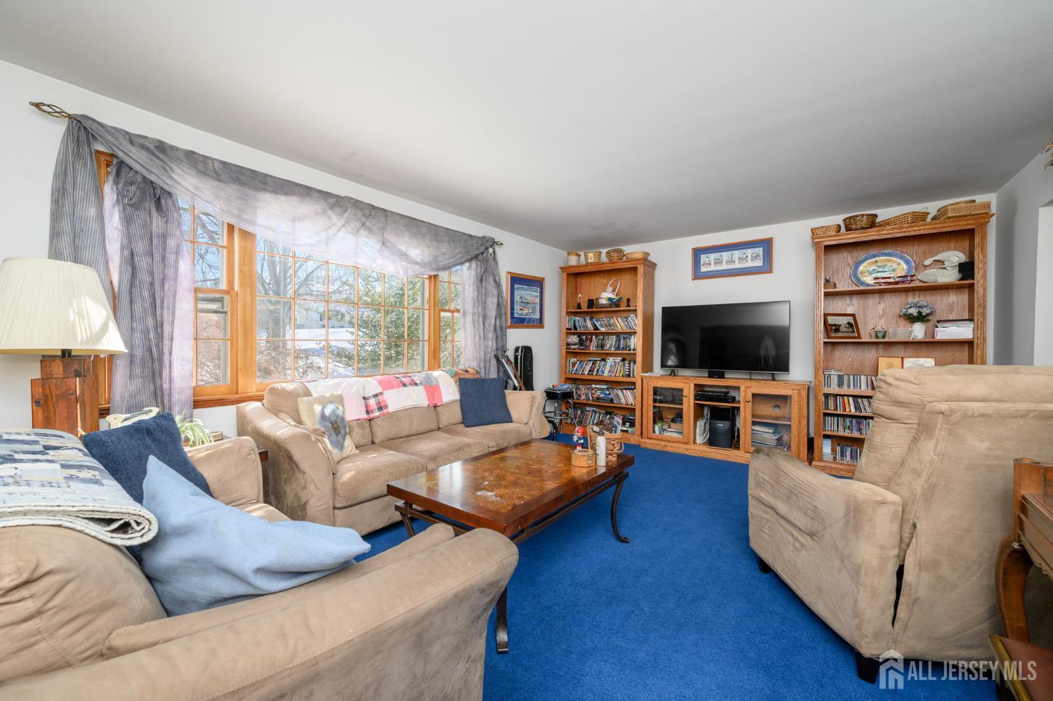 20 Mulford Lane Image 5