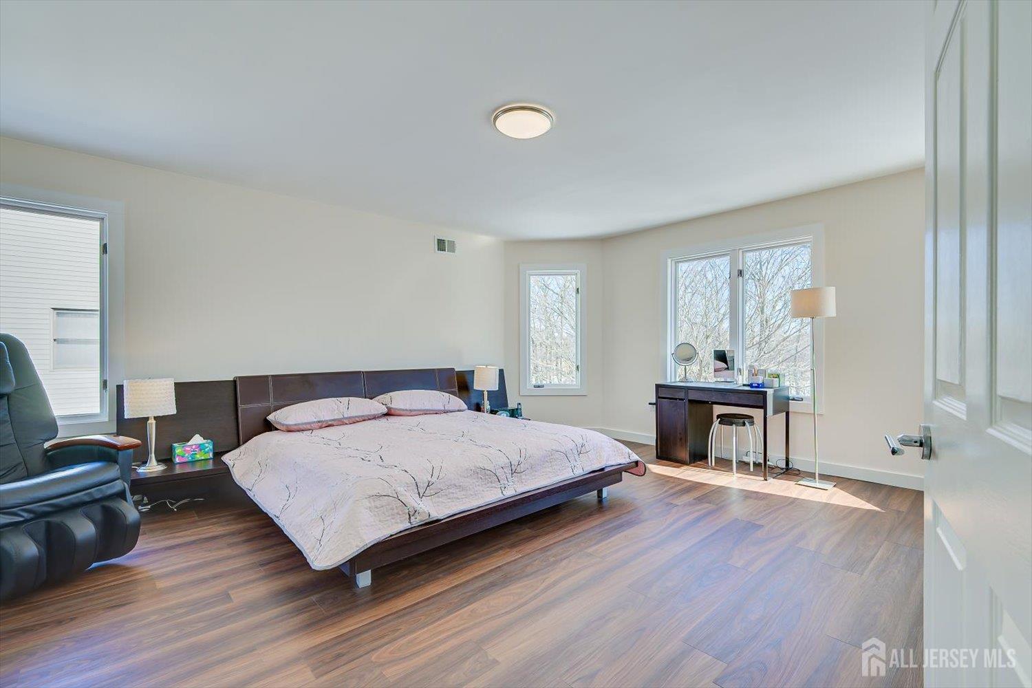 37 Jernee Drive, East Brunswick, NJ, 08816 image 52