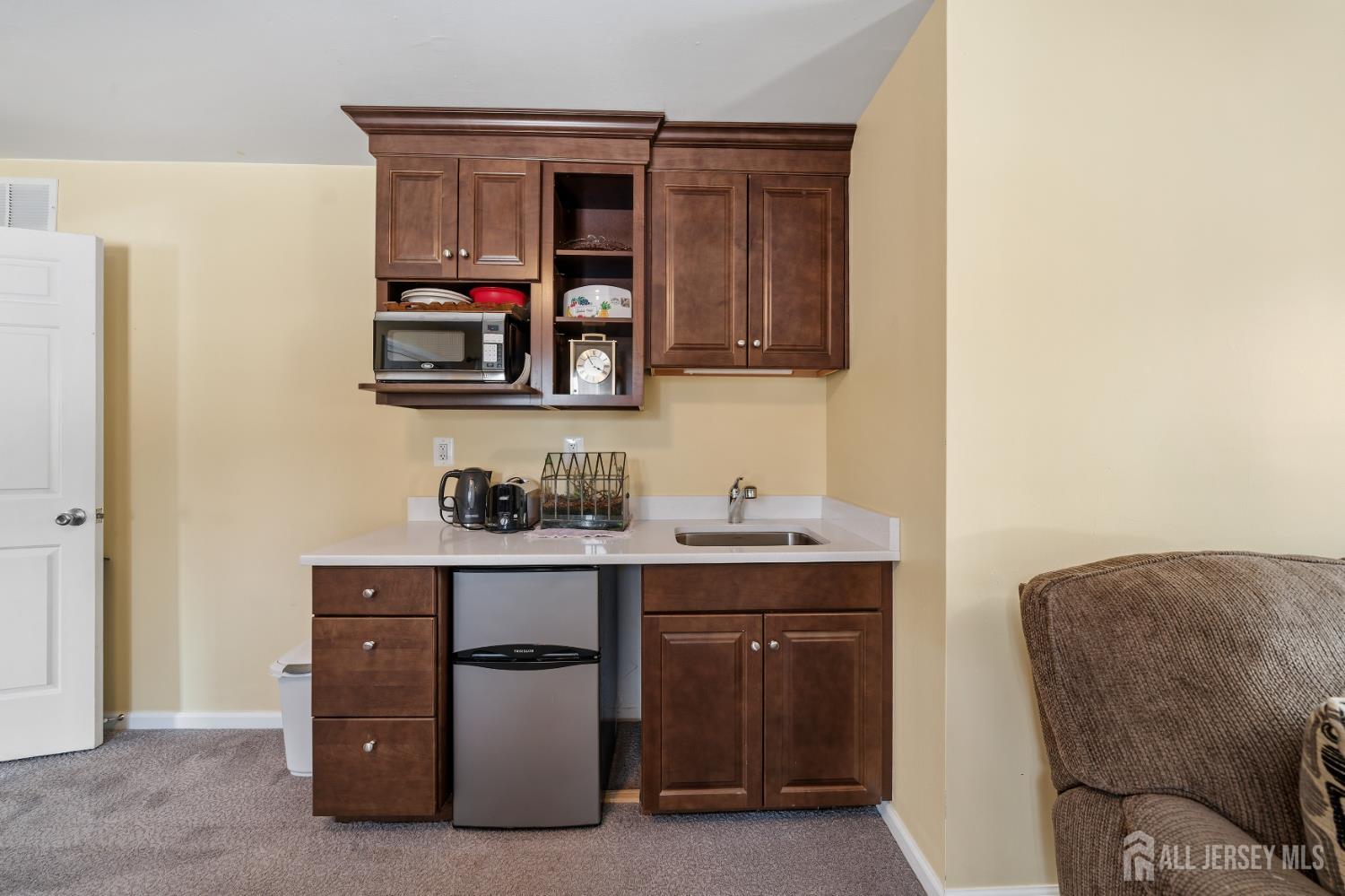 4 SANTINA Court, Lawrence, NJ, 08648 image 12