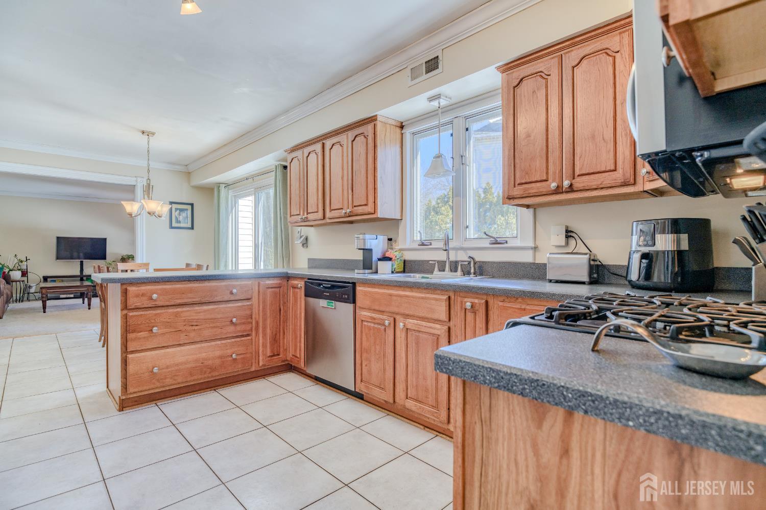 11 Shady Glen Drive, North Brunswick, NJ, 08902 image 17