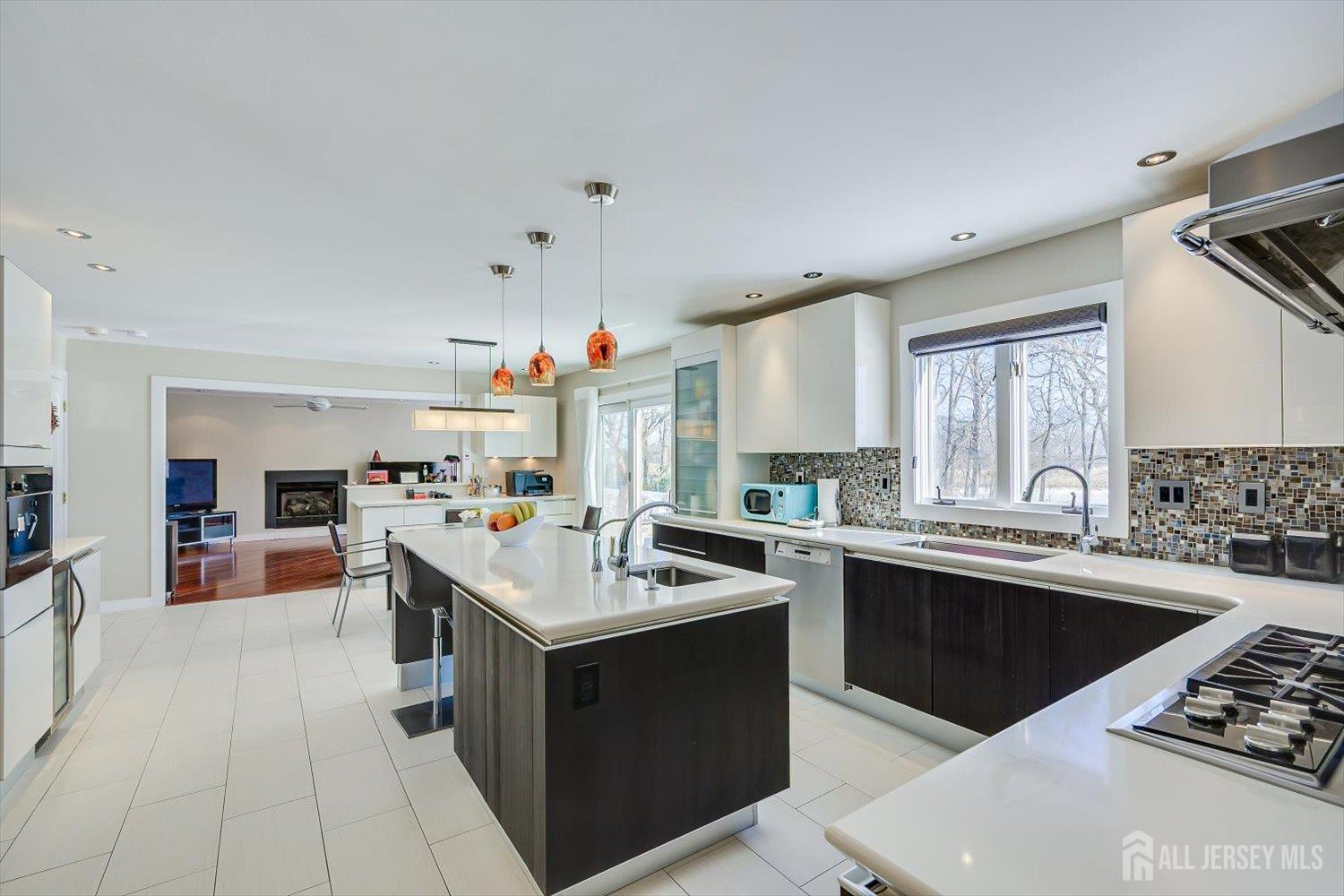 37 Jernee Drive, East Brunswick, NJ, 08816 image 32