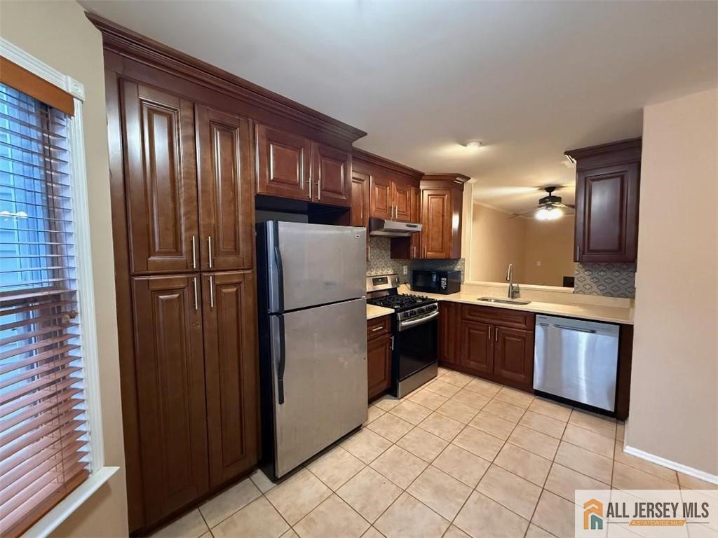 1210 Holly Court Image 2