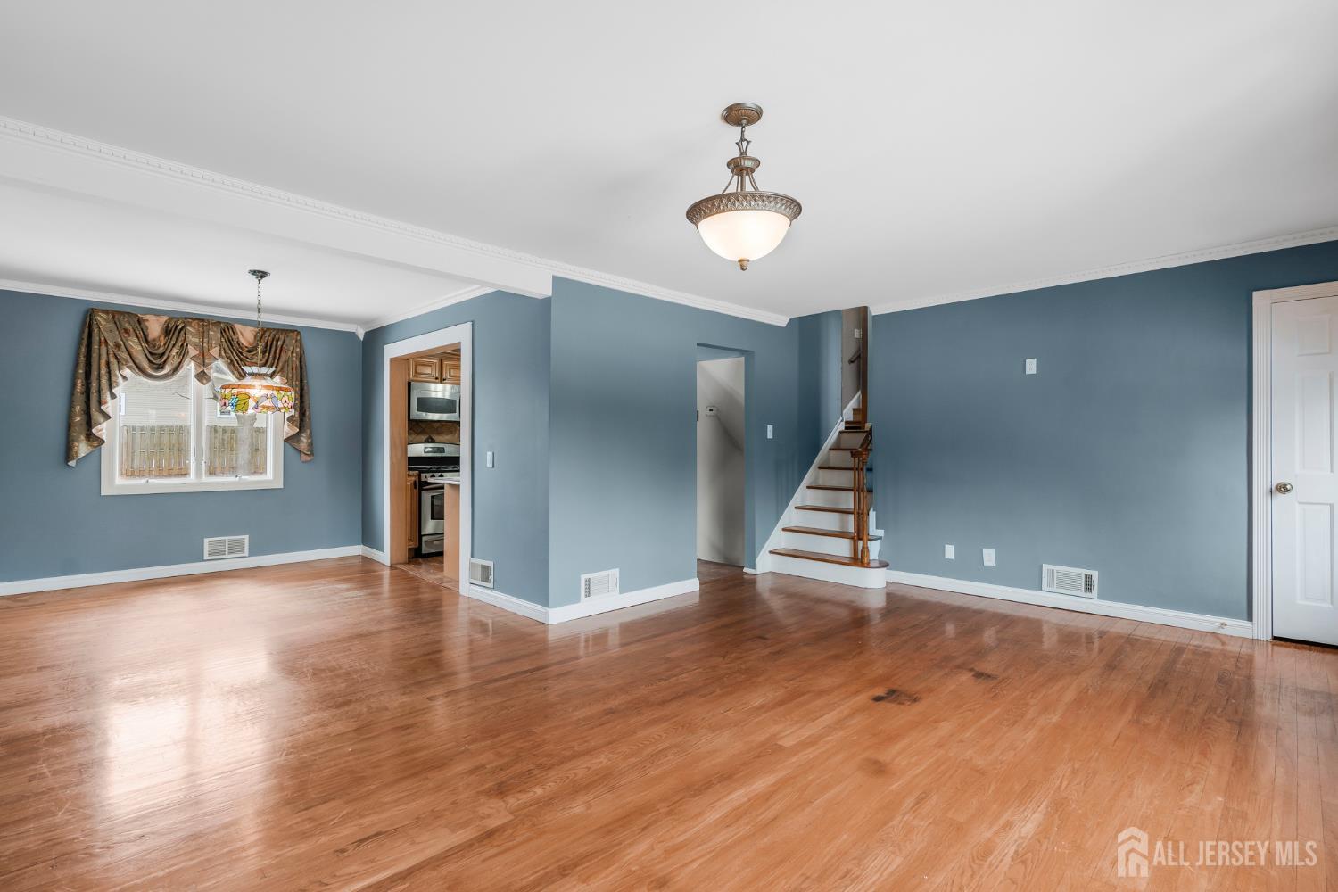 325 Colonia Boulevard, Colonia, NJ, 07067 image 6