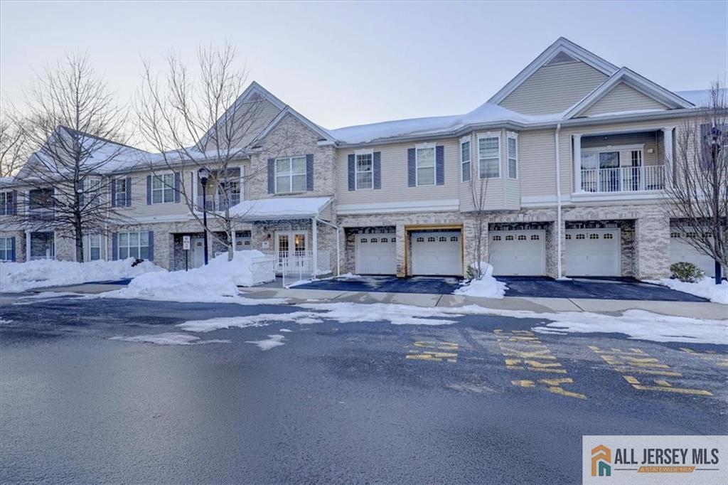 215 Bloomsbury Drive Image 3