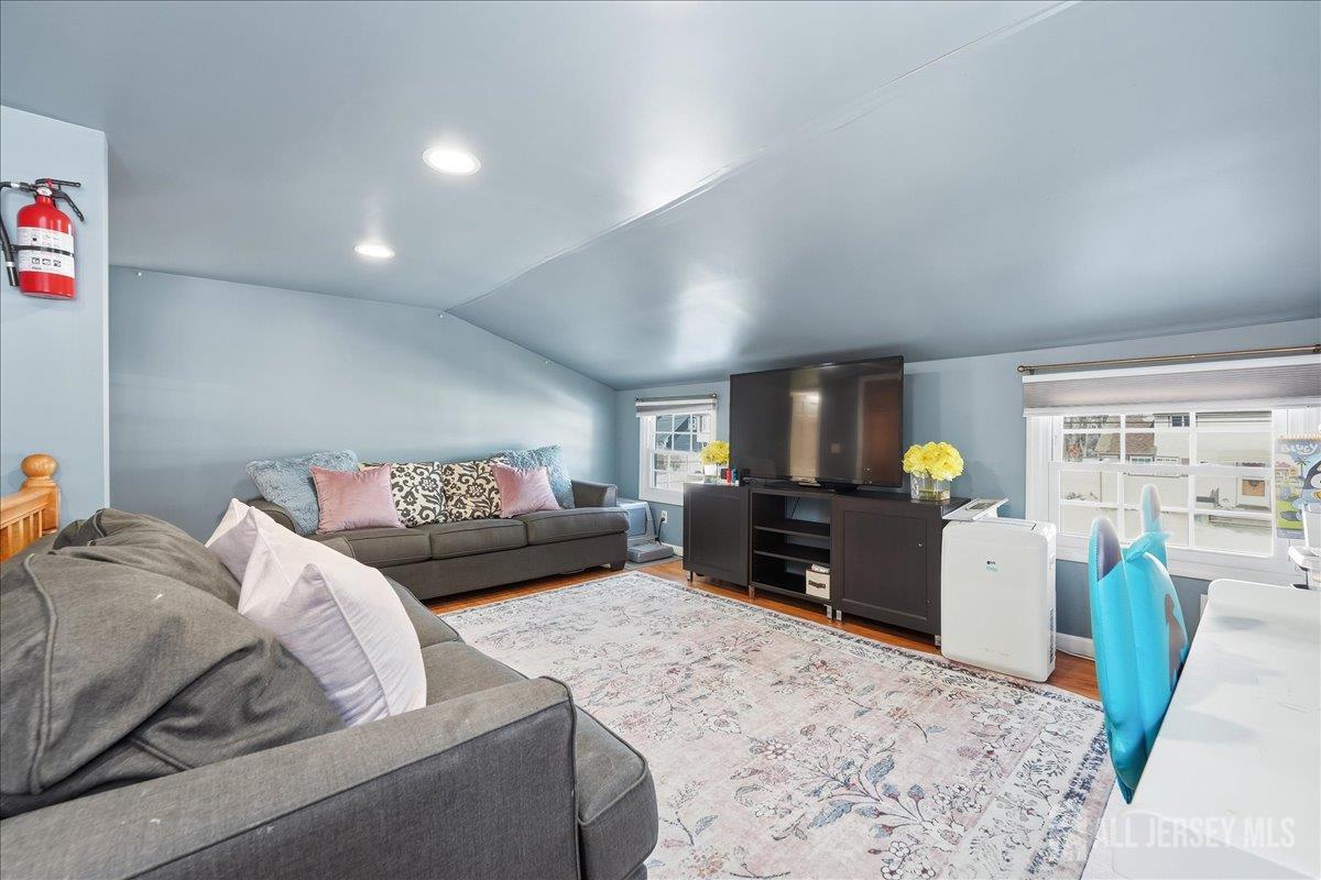 17 Clembil Court, Hopelawn, NJ, 08861 image 13