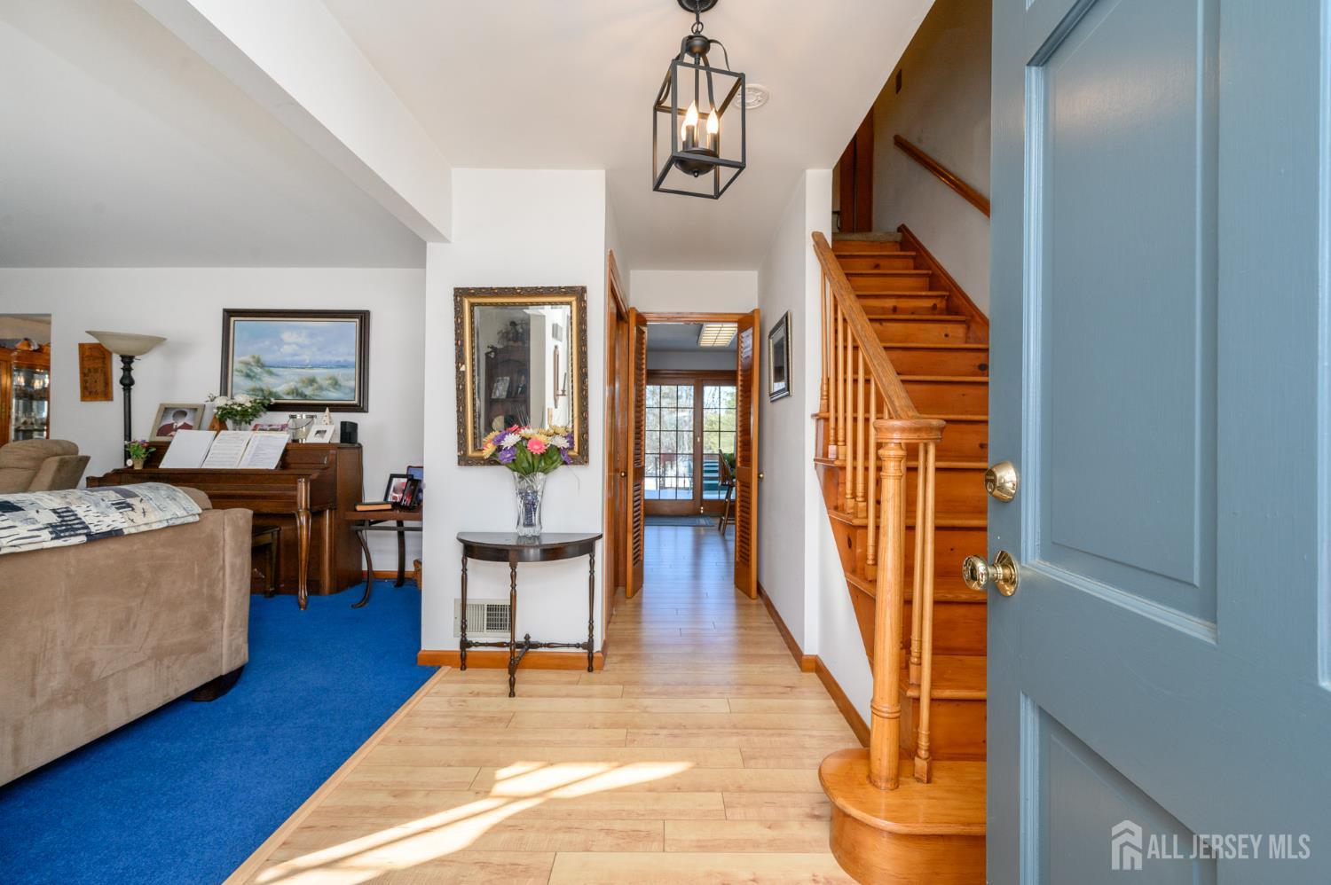 20 Mulford Lane Image 3