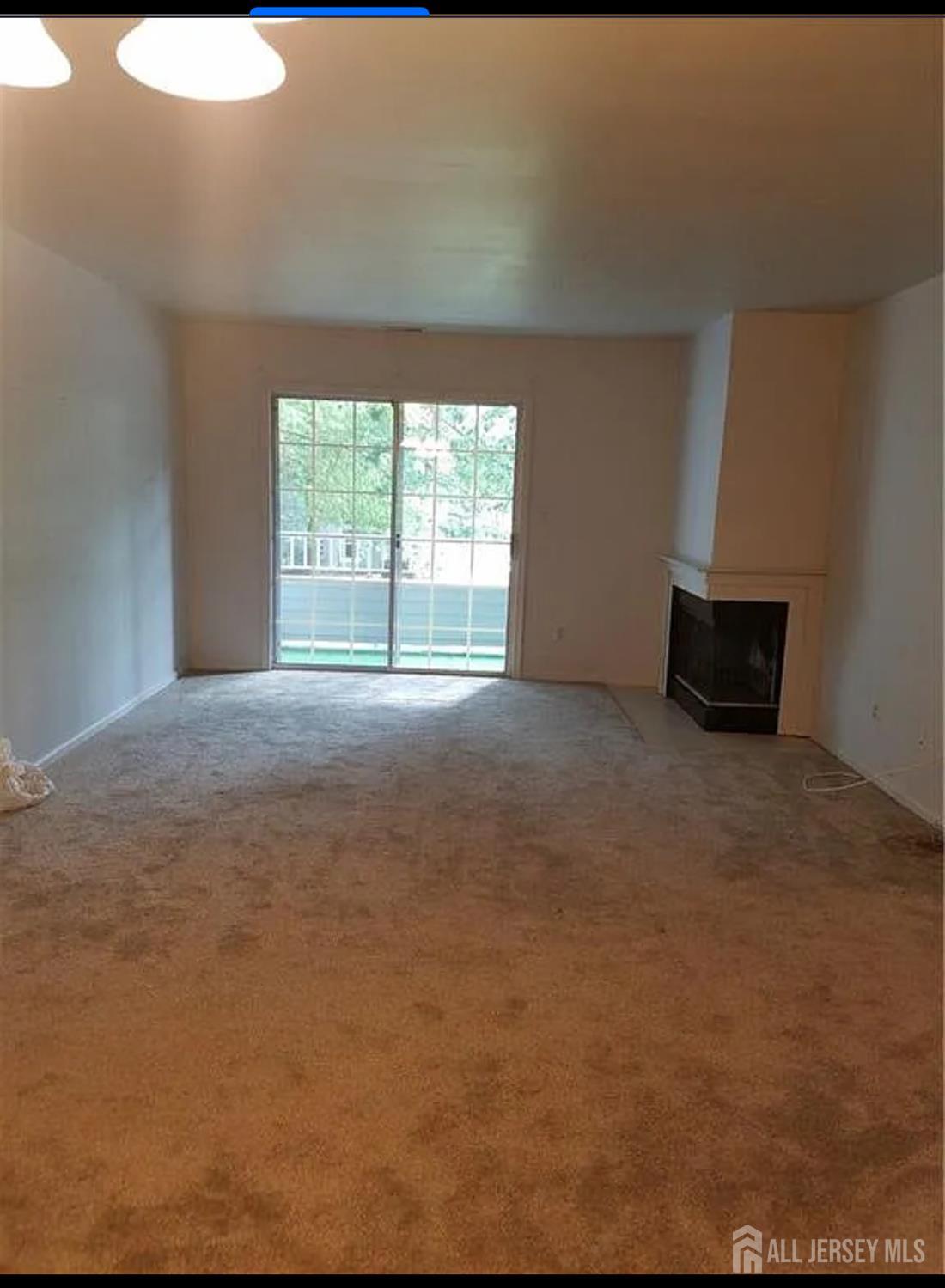 2308 Candlelight Court Image 4