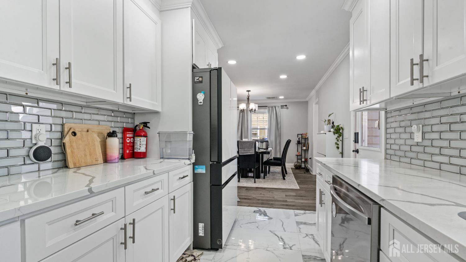 47 Hillcrest Avenue, Edison, NJ, 08817 image 27