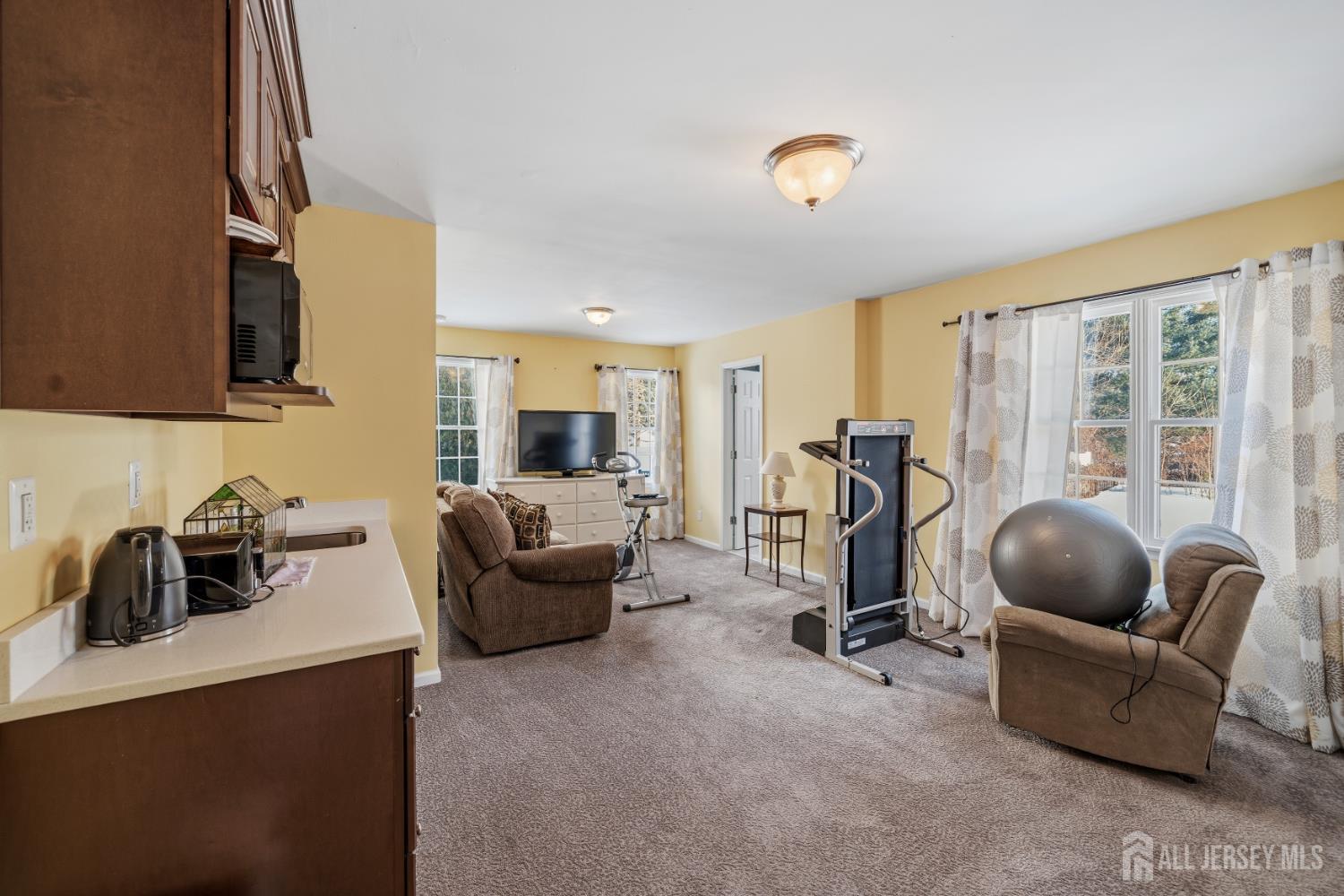 4 SANTINA Court, Lawrence, NJ, 08648 image 10