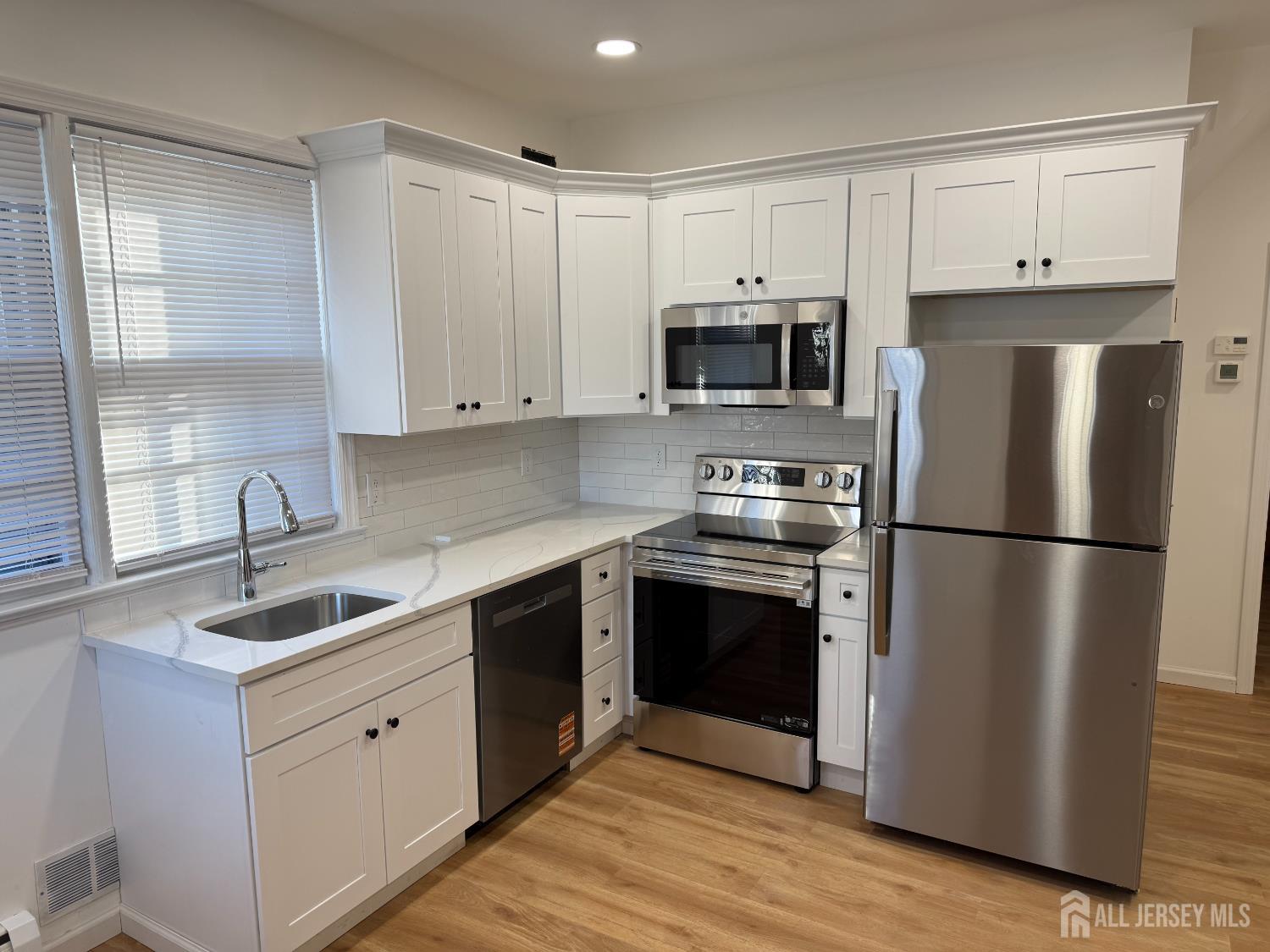 25 Stelton Road, Piscataway, NJ, 08854 image 37