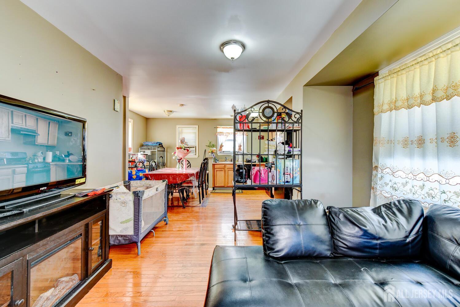 27 newell Avenue Image 3