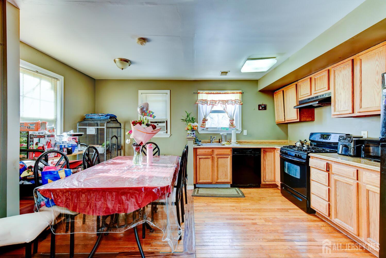 27 newell Avenue Image 5