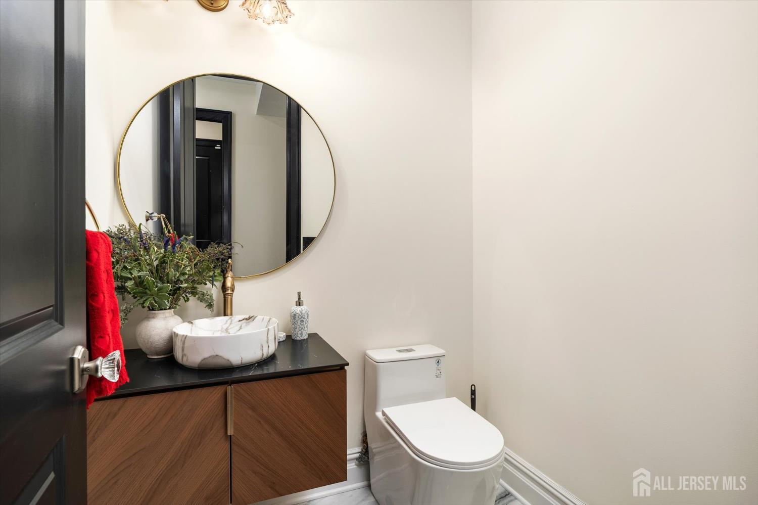 11 Hamilton Drive Image 5