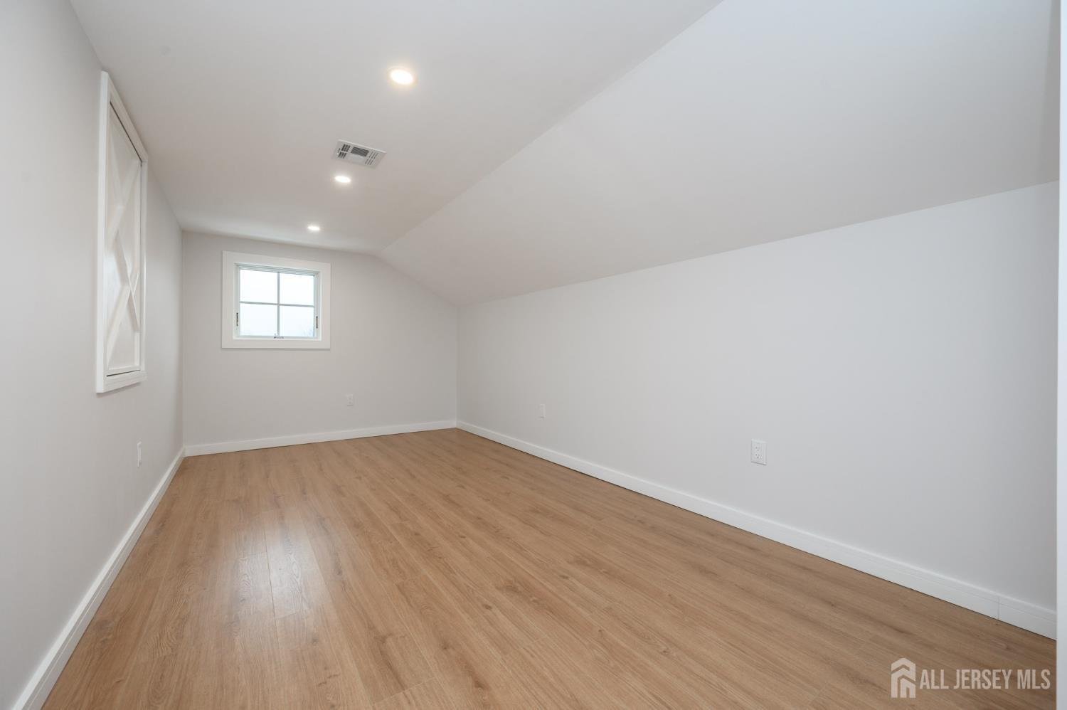 226 Washington Avenue, Milltown, NJ, 08850 image 37