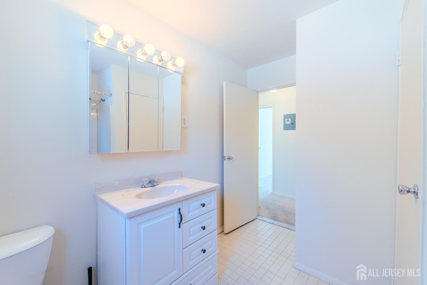 6 York Drive 5A, Edison, NJ, 08817 image 16