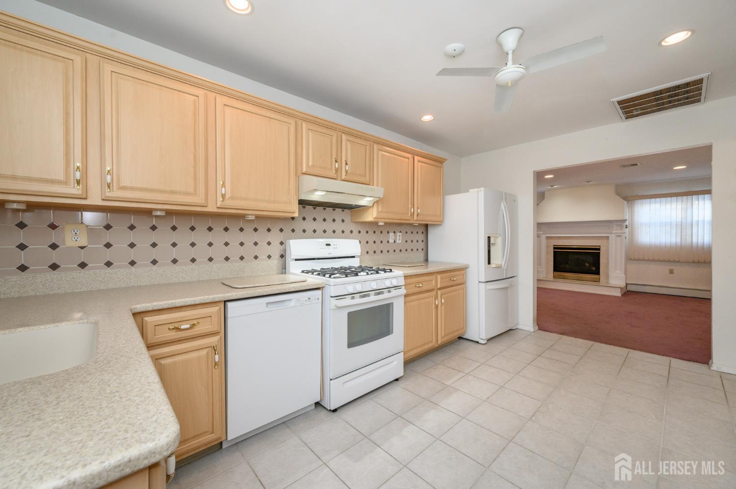 27 Bahamia Drive, Toms River, NJ, 08757 image 9