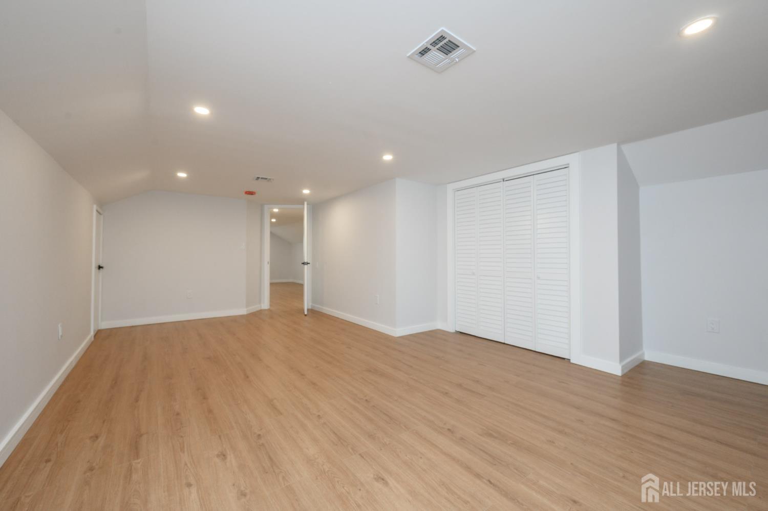 226 Washington Avenue, Milltown, NJ, 08850 image 40