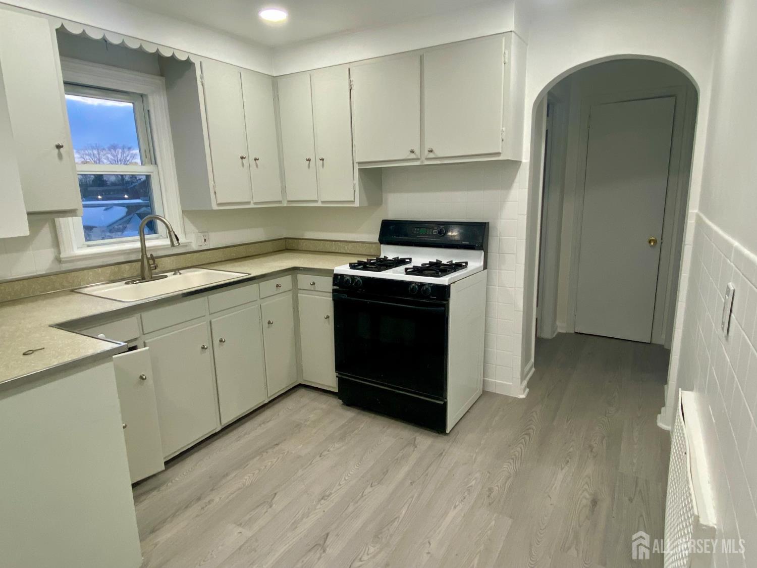 41 Elmwood Avenue, Carteret, NJ, 07008 image 29