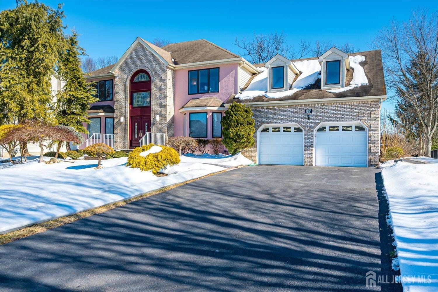 37 Jernee Drive, East Brunswick, NJ, 08816