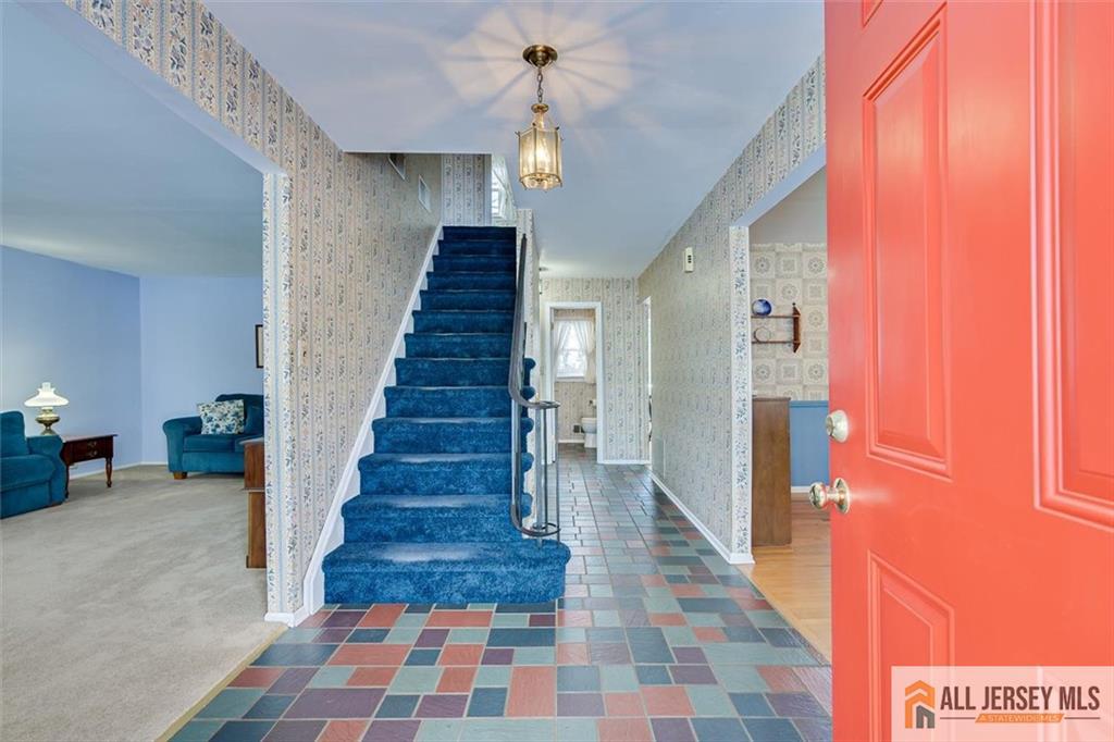 17 Eastern Drive Image 3