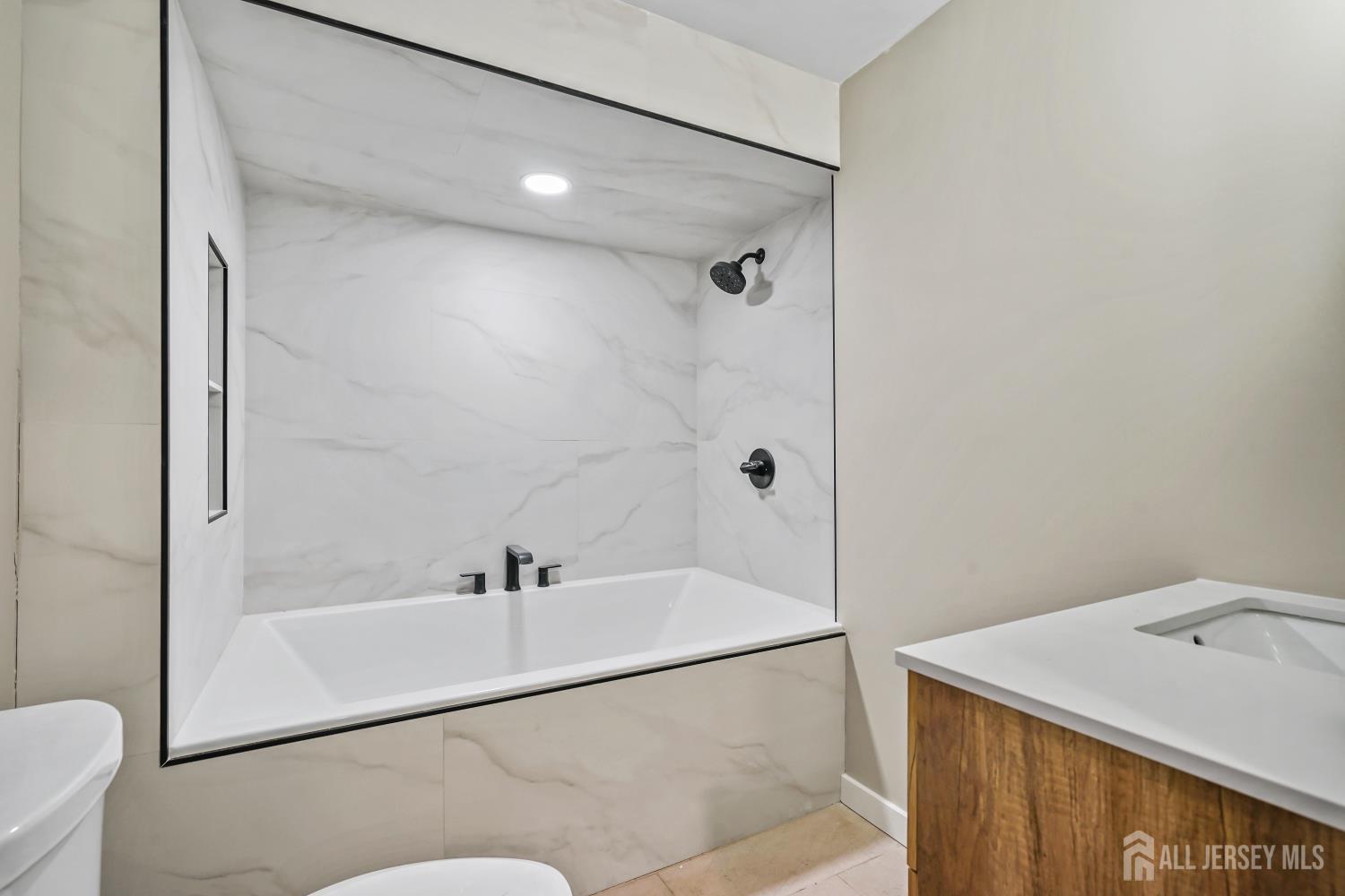 820 front Street, Dunellen, NJ, 08812 image 25