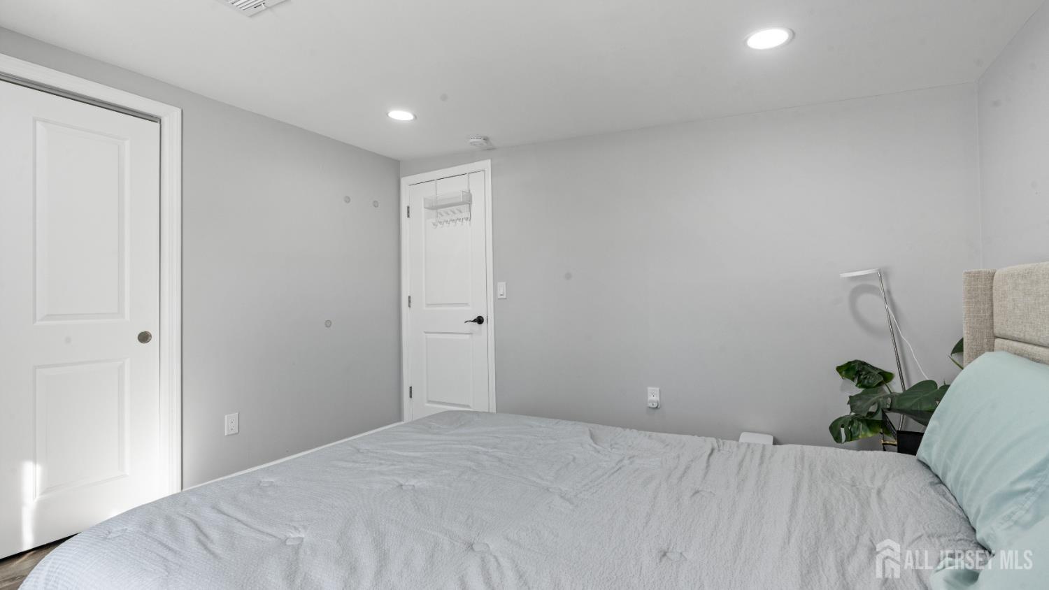 47 Hillcrest Avenue, Edison, NJ, 08817 image 38