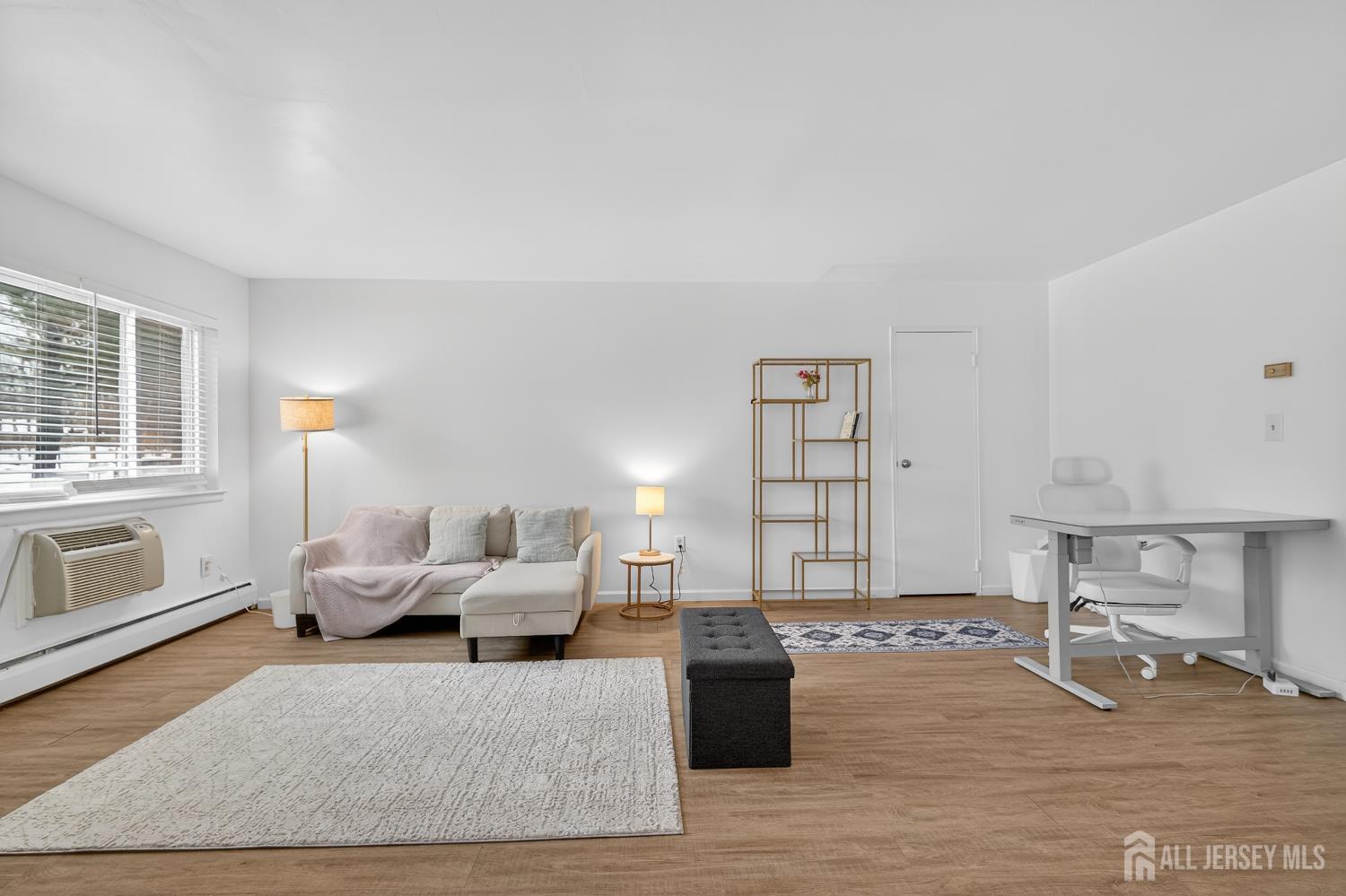 22 lake Avenue 5a, East Brunswick, NJ, 08816