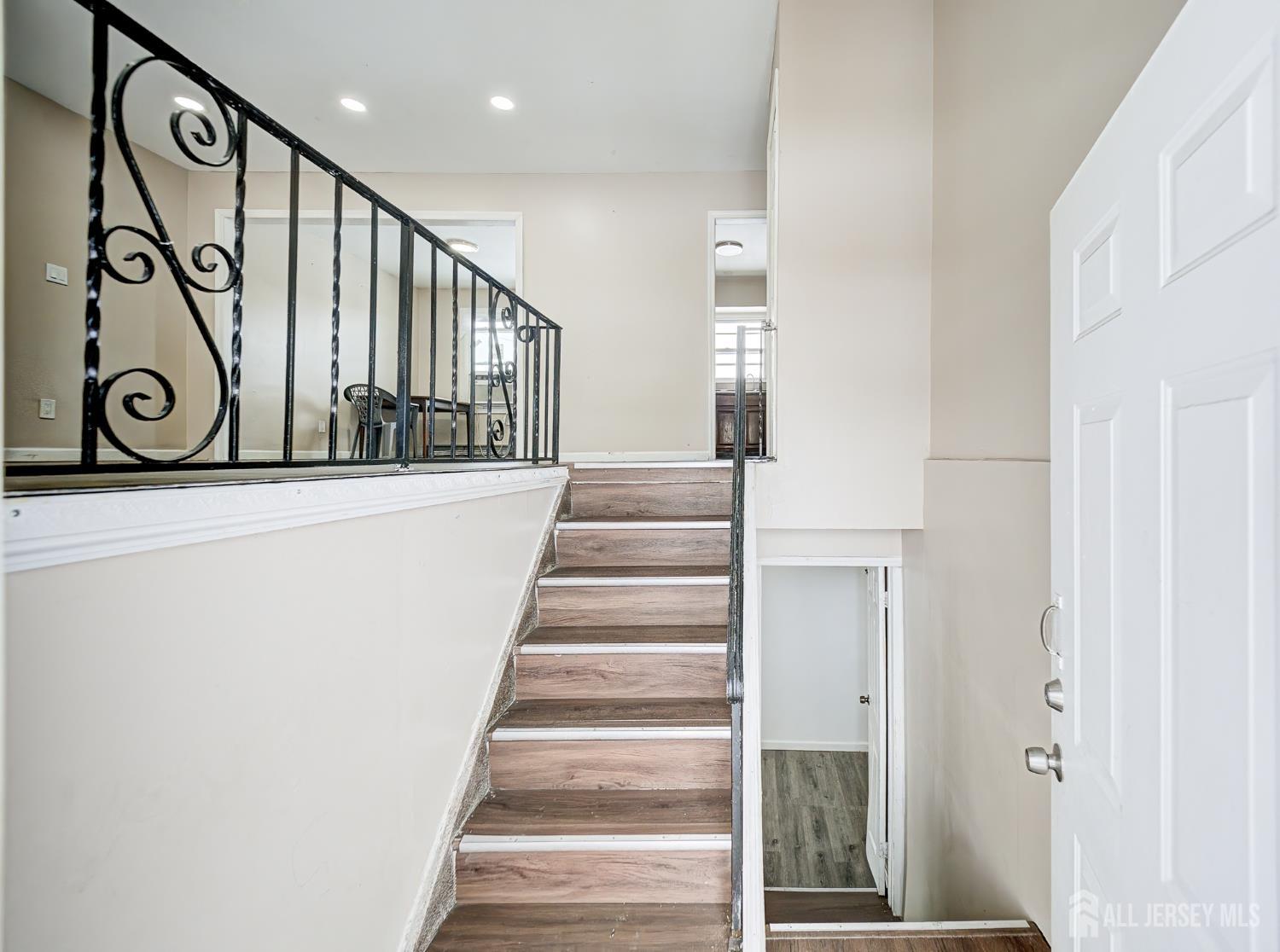 42 Mercer Street, Carteret, NJ, 07008 image 13